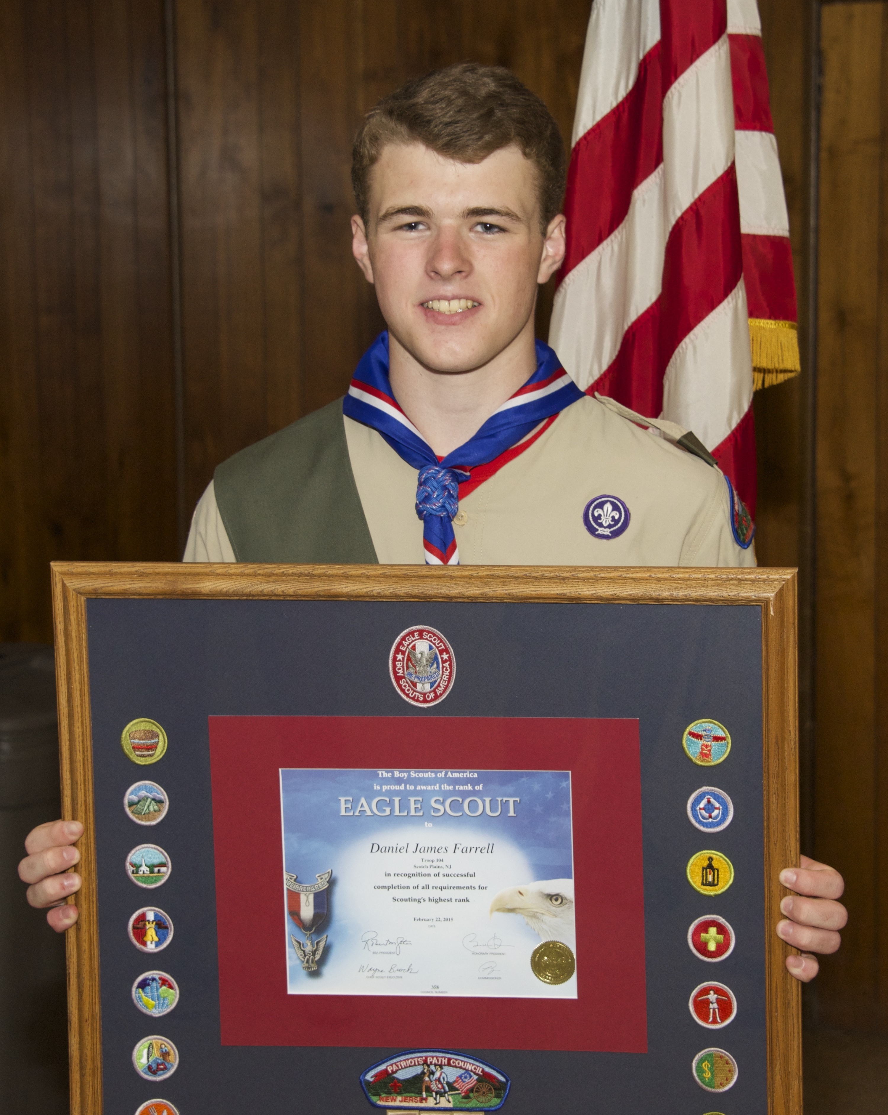 45891ec3e9ebc090e3cd_Dan_Farrell_-_Eagle_plaque.jpg