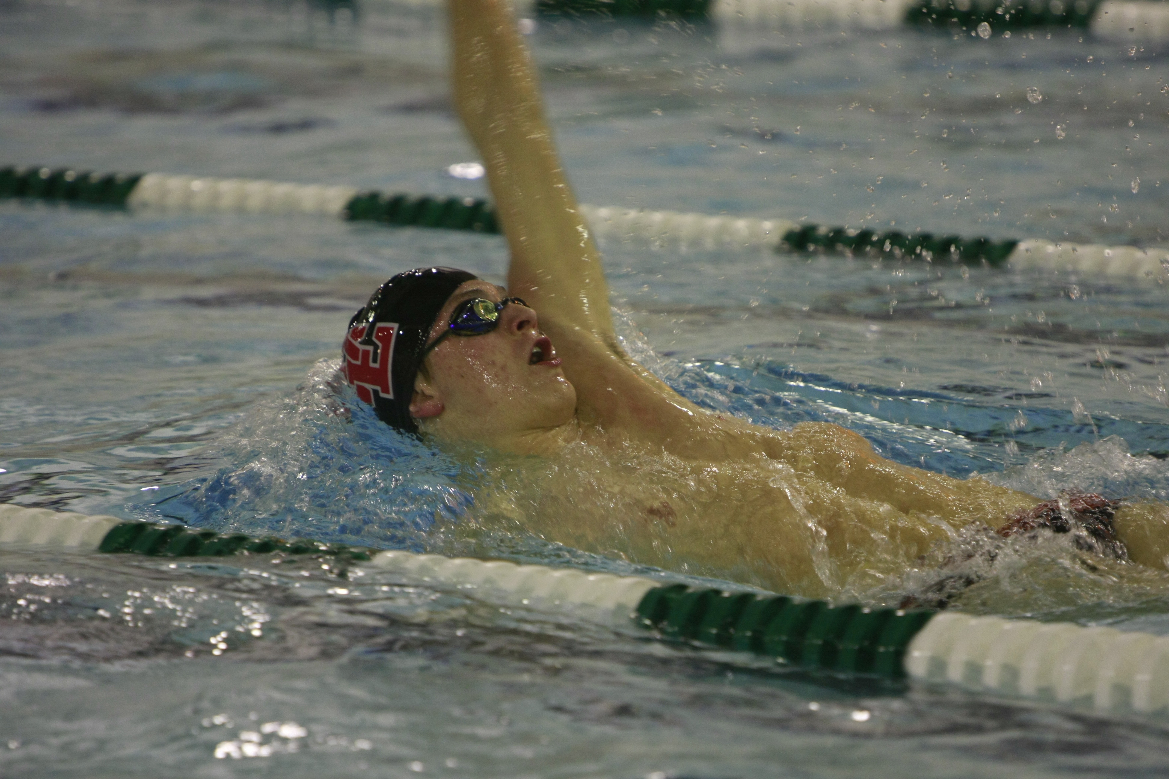 535ed253fb20eb3aa437_timbarthswimpix.jpg