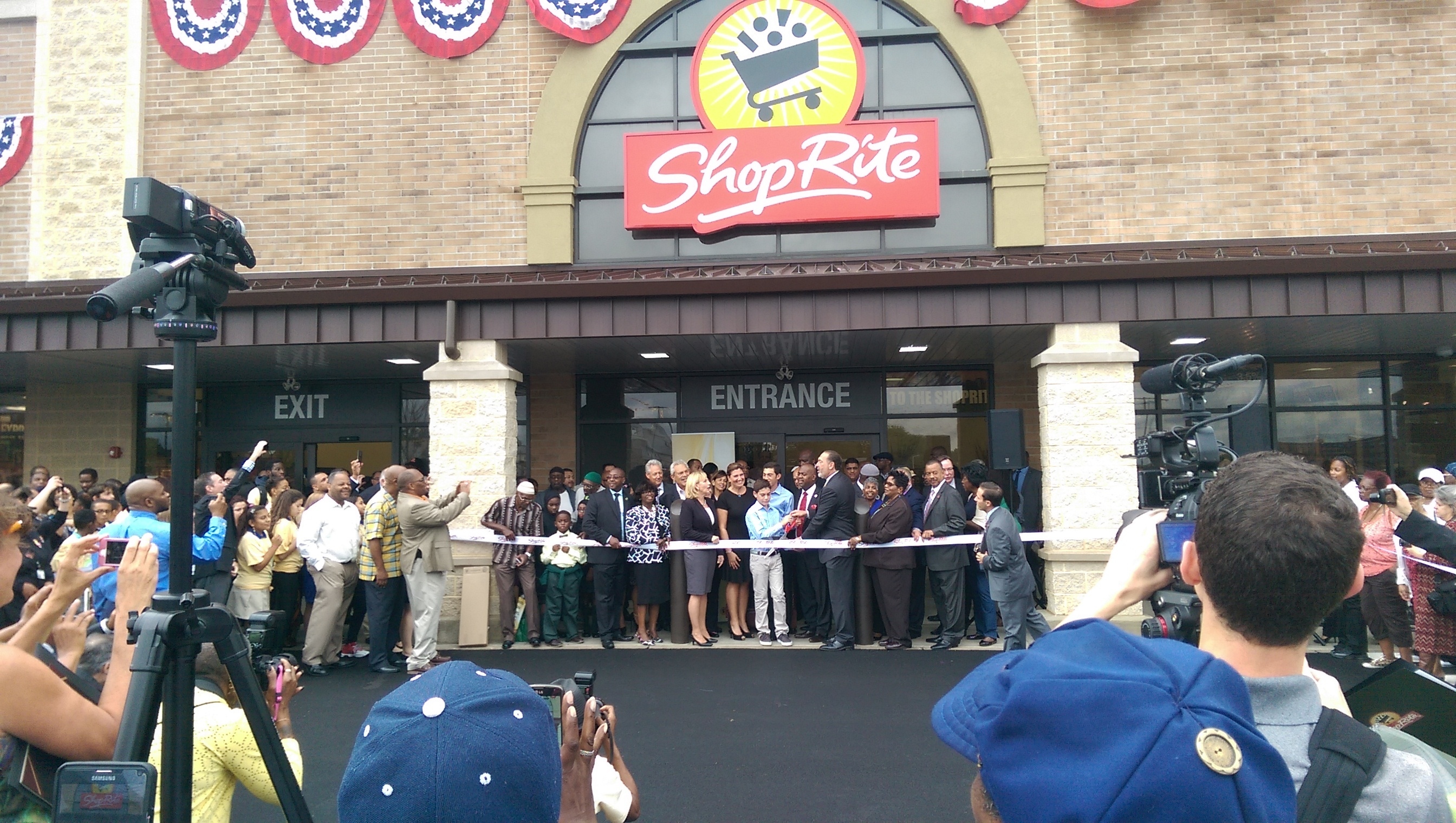 Super ShopRite Opens in Newark TAPinto