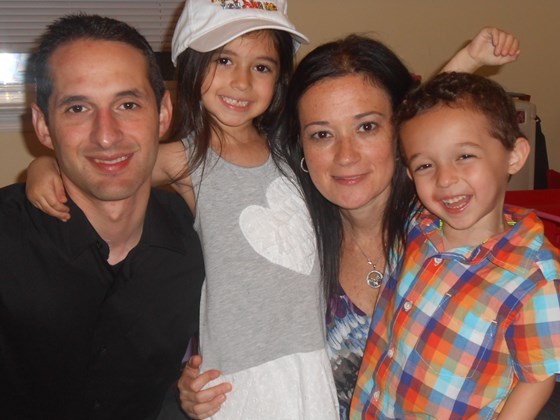 f25b2c1cb37b8954f27e_Lederman_family_photo__TAP_.jpg