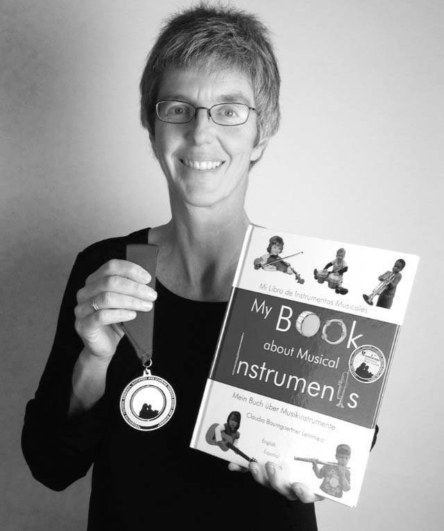 e70e0922beaaeddc545f_CBL_book_medal_pix_bw.jpg