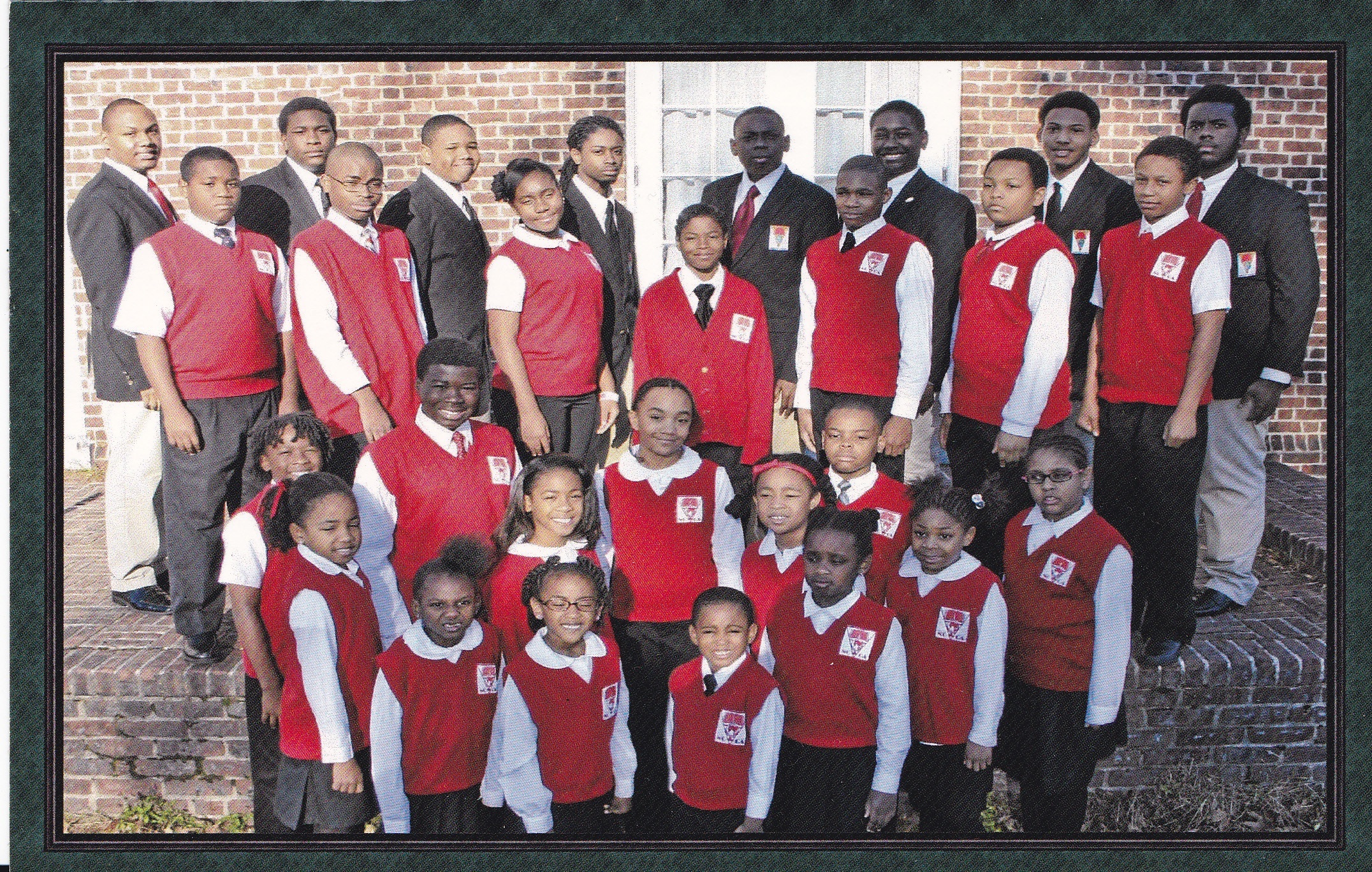 ea0b5b897e6e7388d7a0_School_Photo.jpg