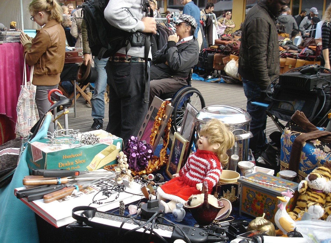 83cce67b715b0b9ea2ec_flea-market-467729_1280.jpg