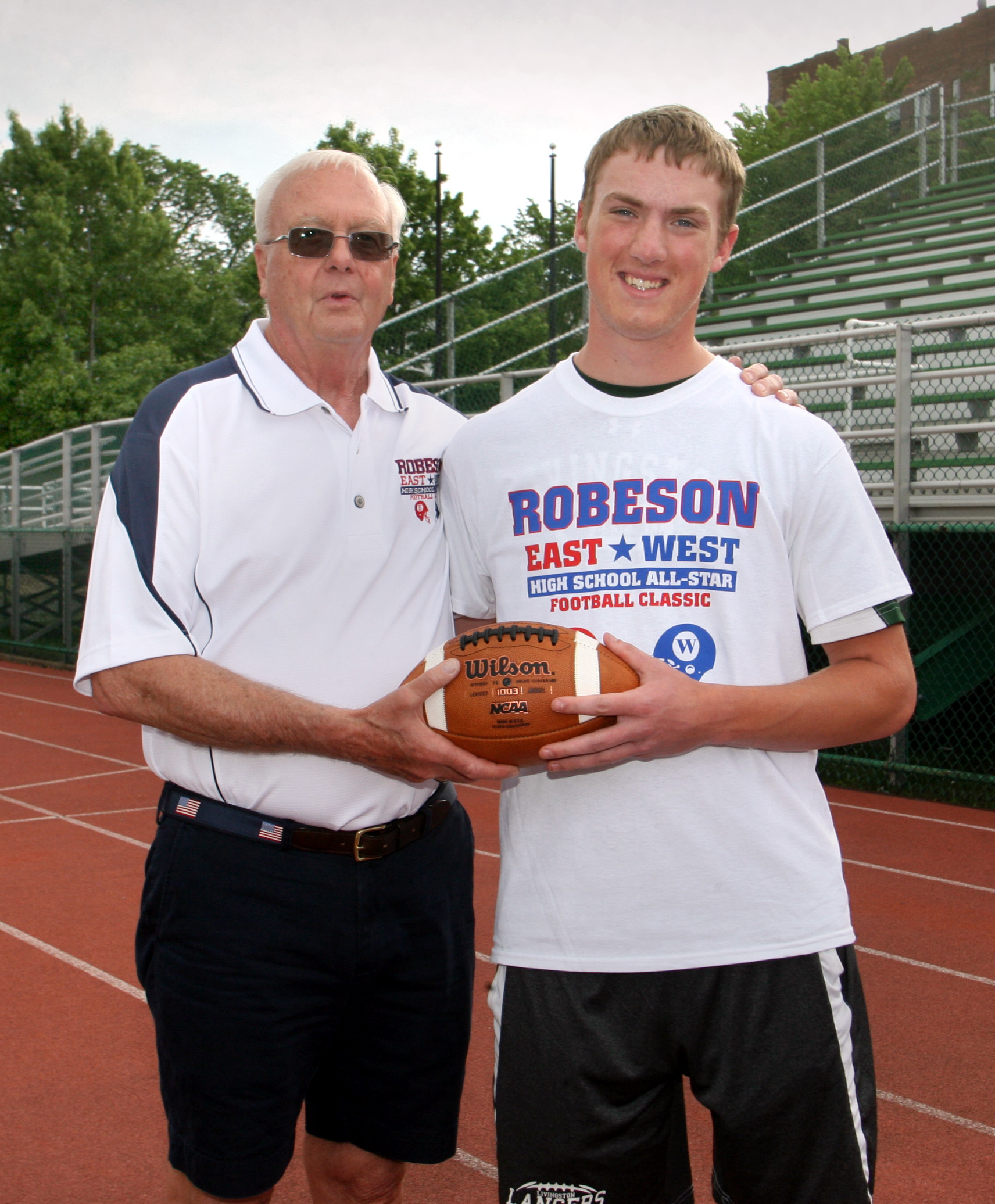 838f31b90f151e54e359_a-Livingston_Robeson_2015_085__1_.jpg