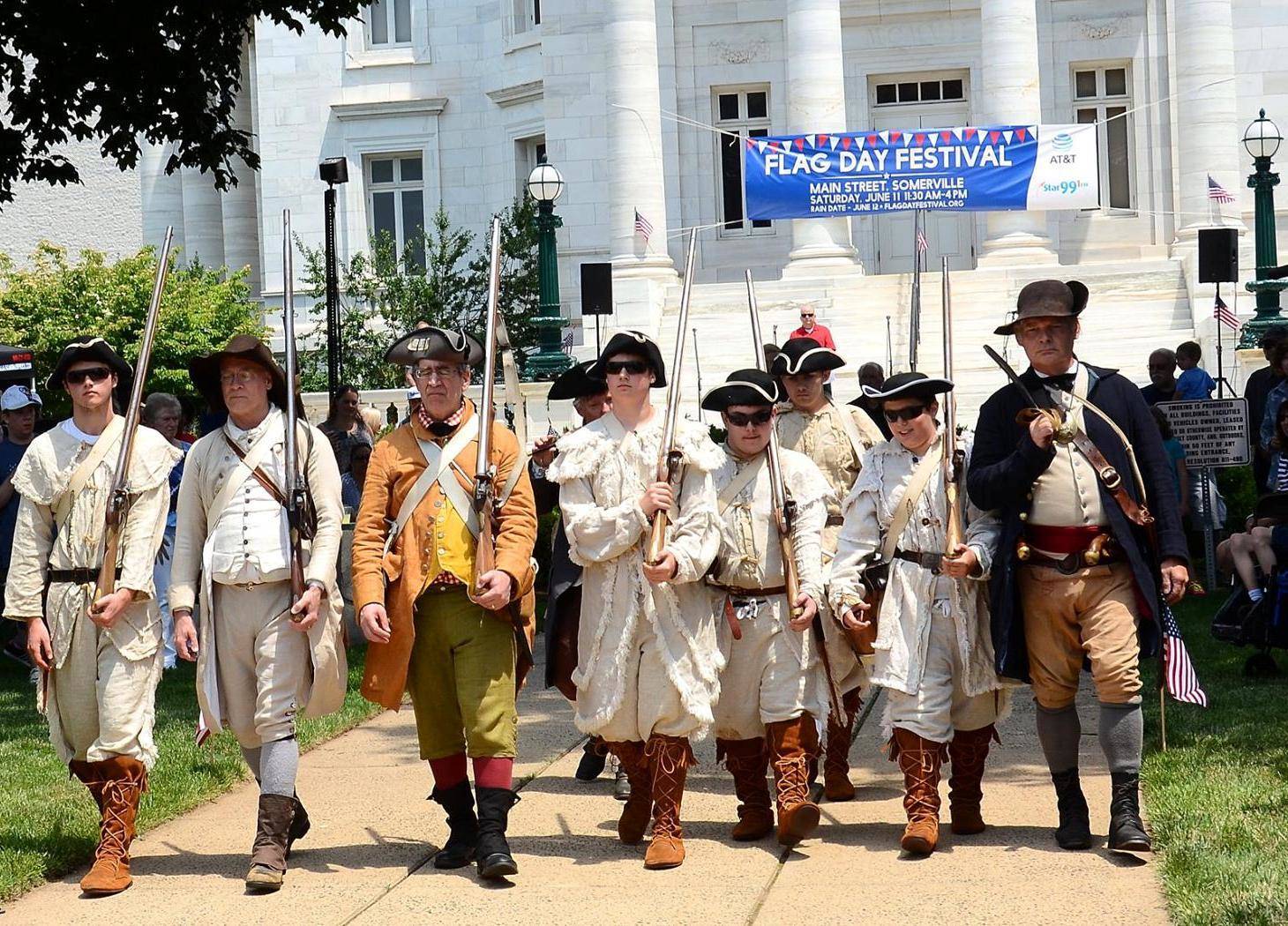 009da6fb013e1ec73cf7_sompixflagdayfest2018militia.jpg