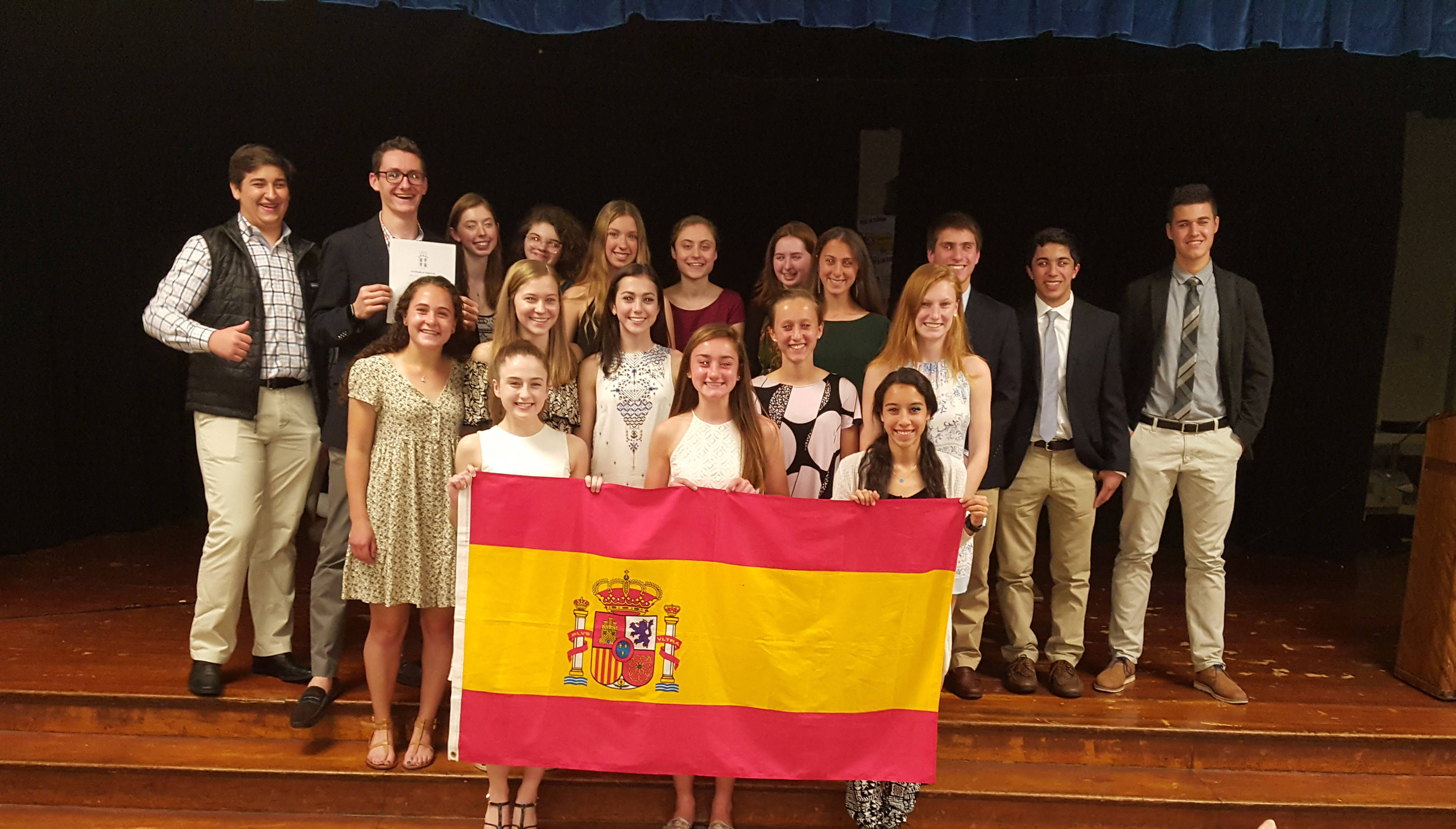 0292752b73a066fb85d5_02aeb8b88ab7a571ea91_Spanish_Honor_Society_May_2017.jpg