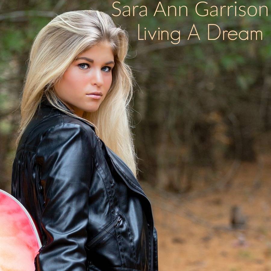 02a51e40eb6ec1dbf7c8_sara_ann_living_a_dream.jpg