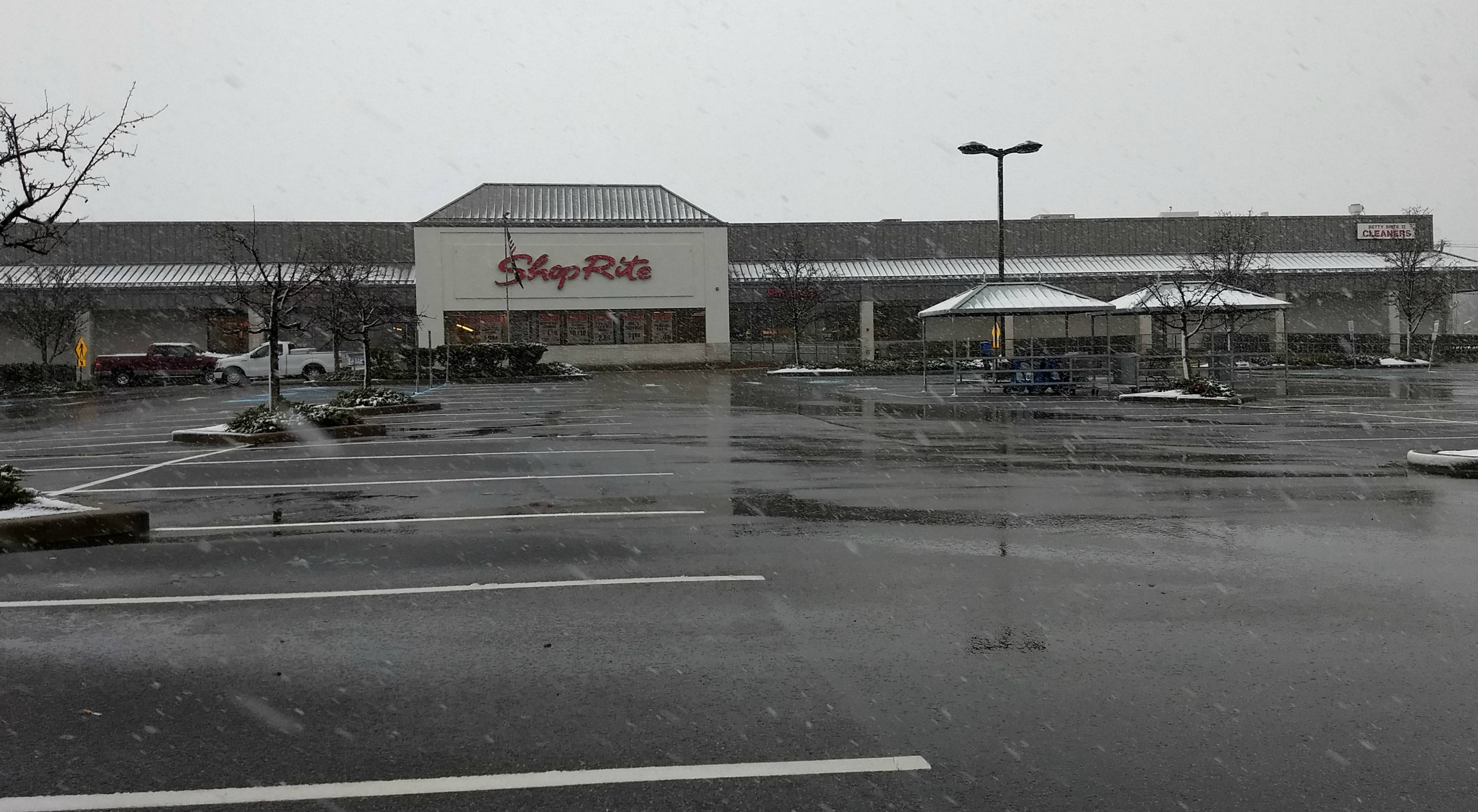 089060f16b32c6e83692_shoprite_closed.jpg