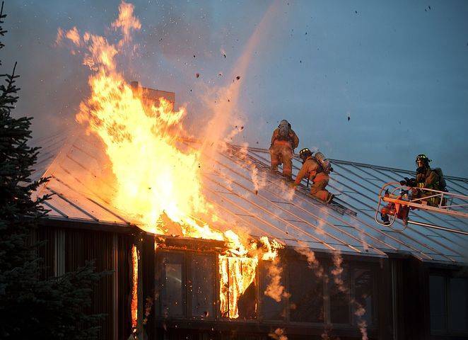 08dc2972d58973bf4864_fire-89353__480.jpg