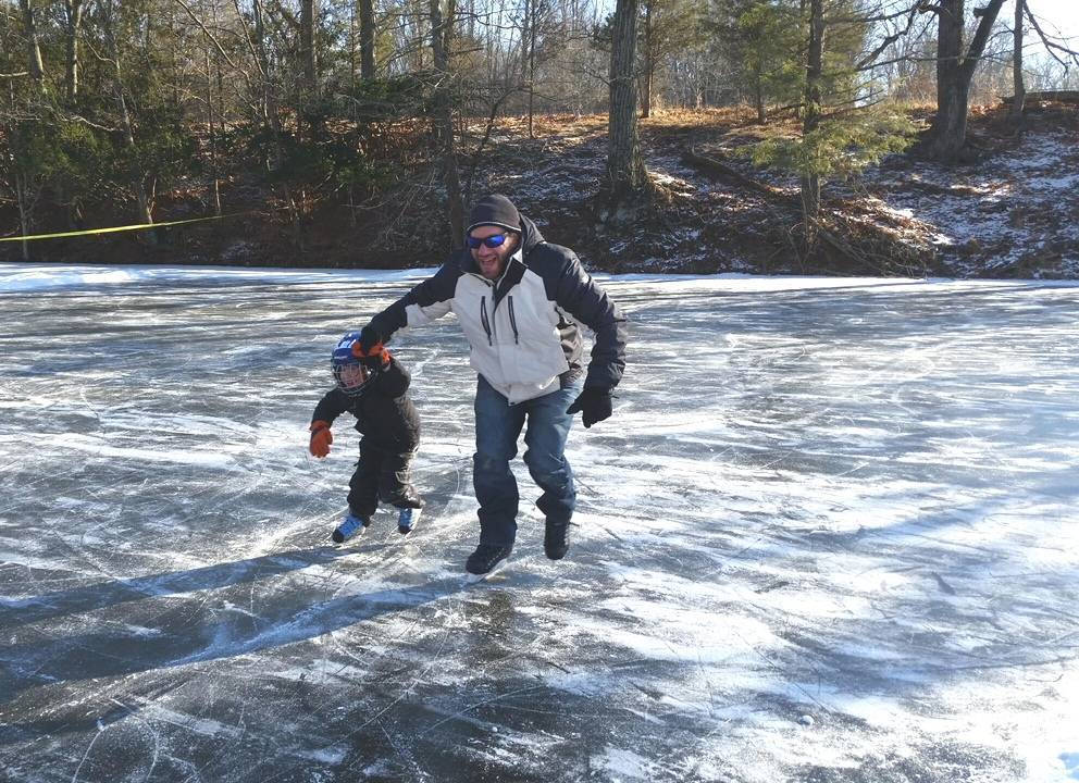 08e225e12d8950a642d0_sompixiceskating.jpg