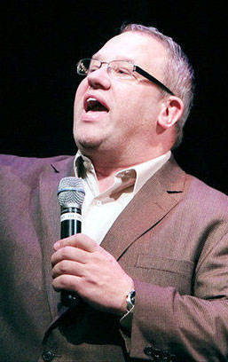 092ab5f09851749f68dc_michaeldeleon.jpg
