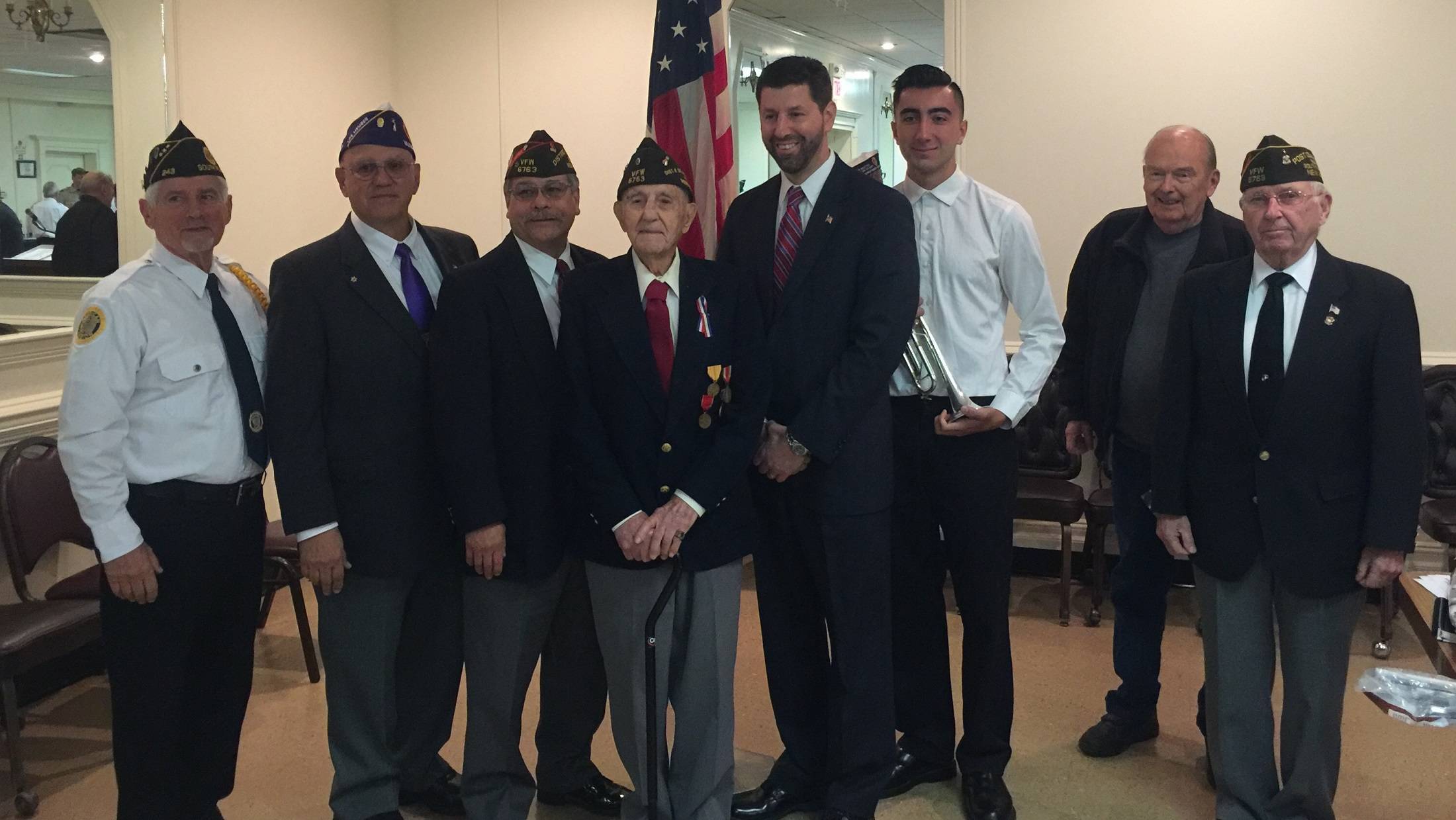 0959a7f41633cfb35e7d_veterans_Day_a.jpg