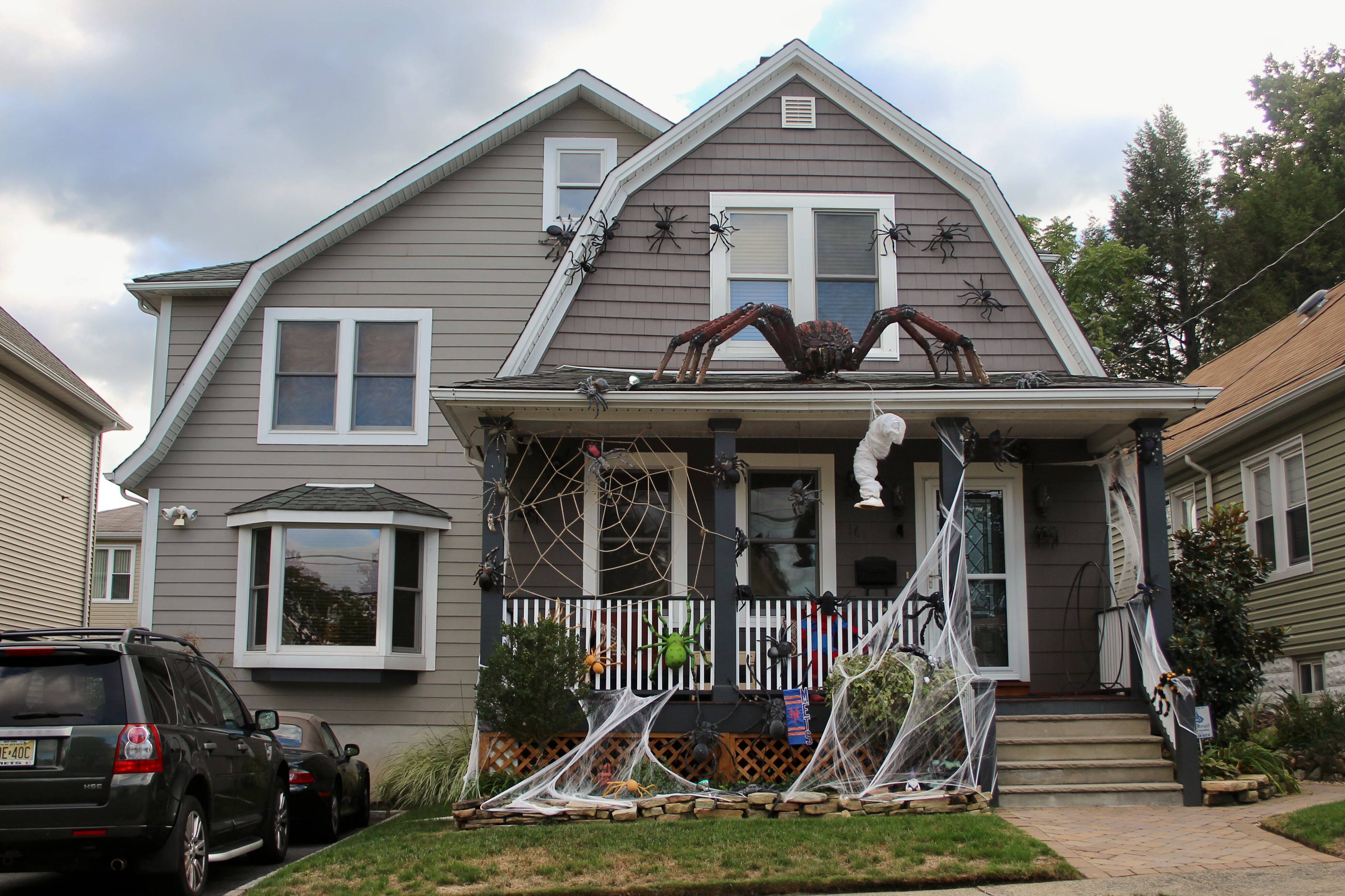 09e14e9b5b7cc9a7ca4a_Halloween_Pake_Street_Nutley.jpg
