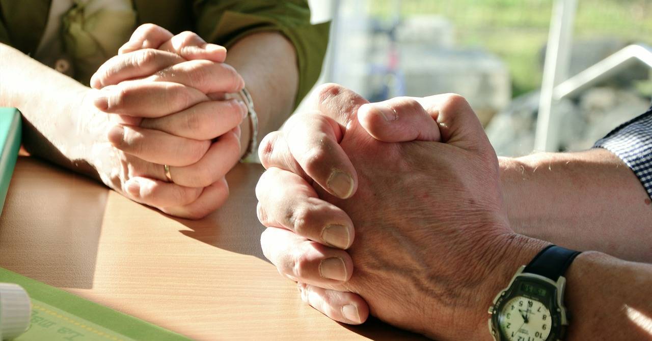 0a4431672b6aa1ef15cd_prayer.jpg