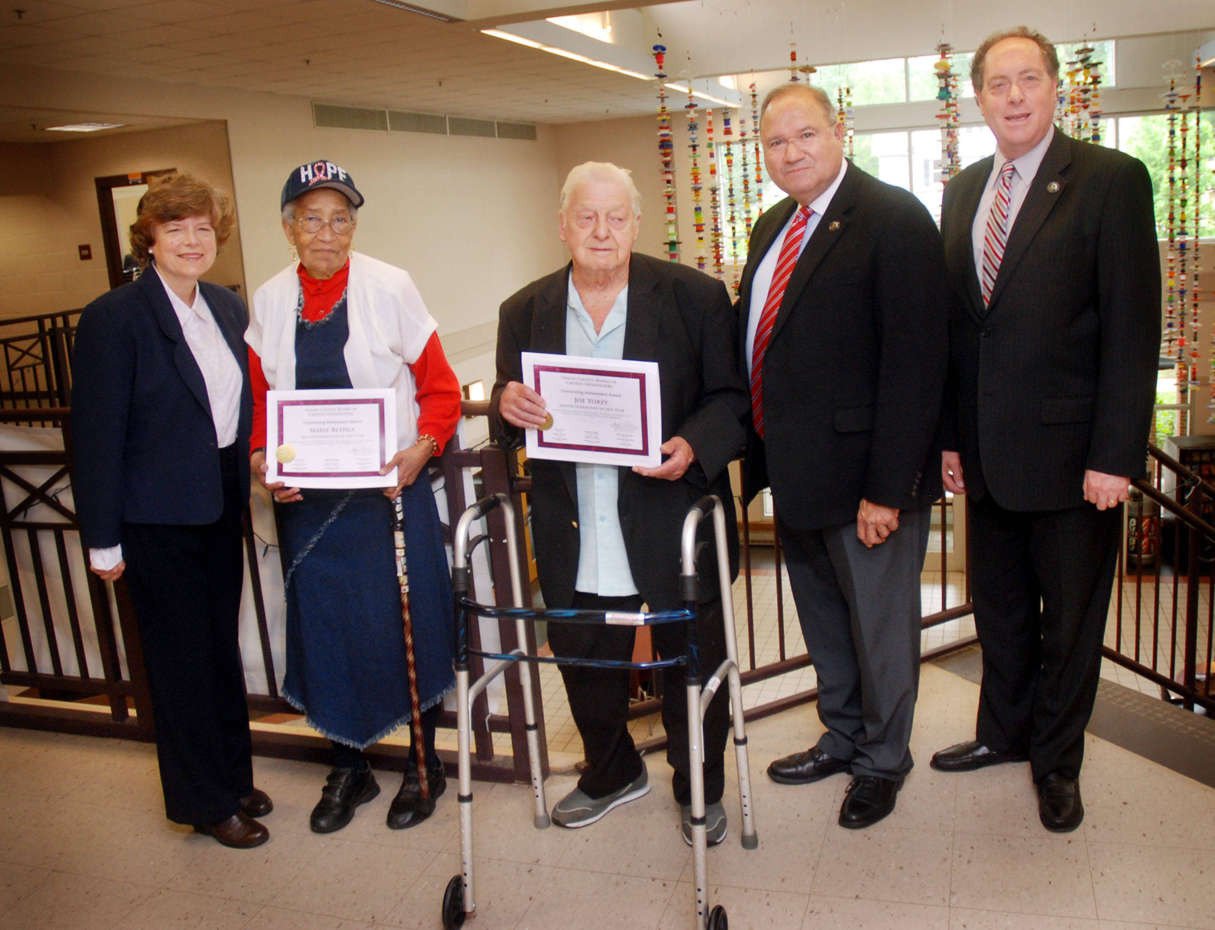 0bef0efe91606729407f_Senior_Volunteers.jpg