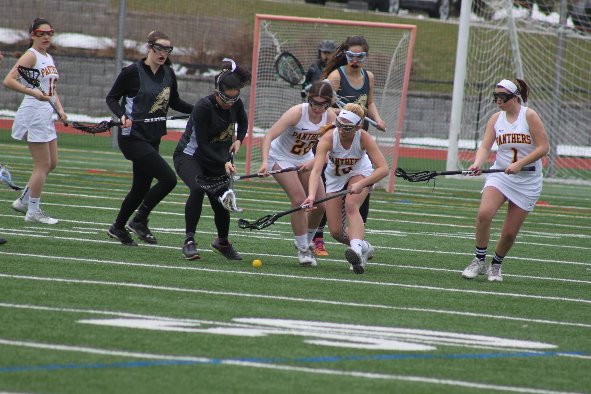 0c6631a0a94b5e432c44_cghslaxscrimmage.jpg