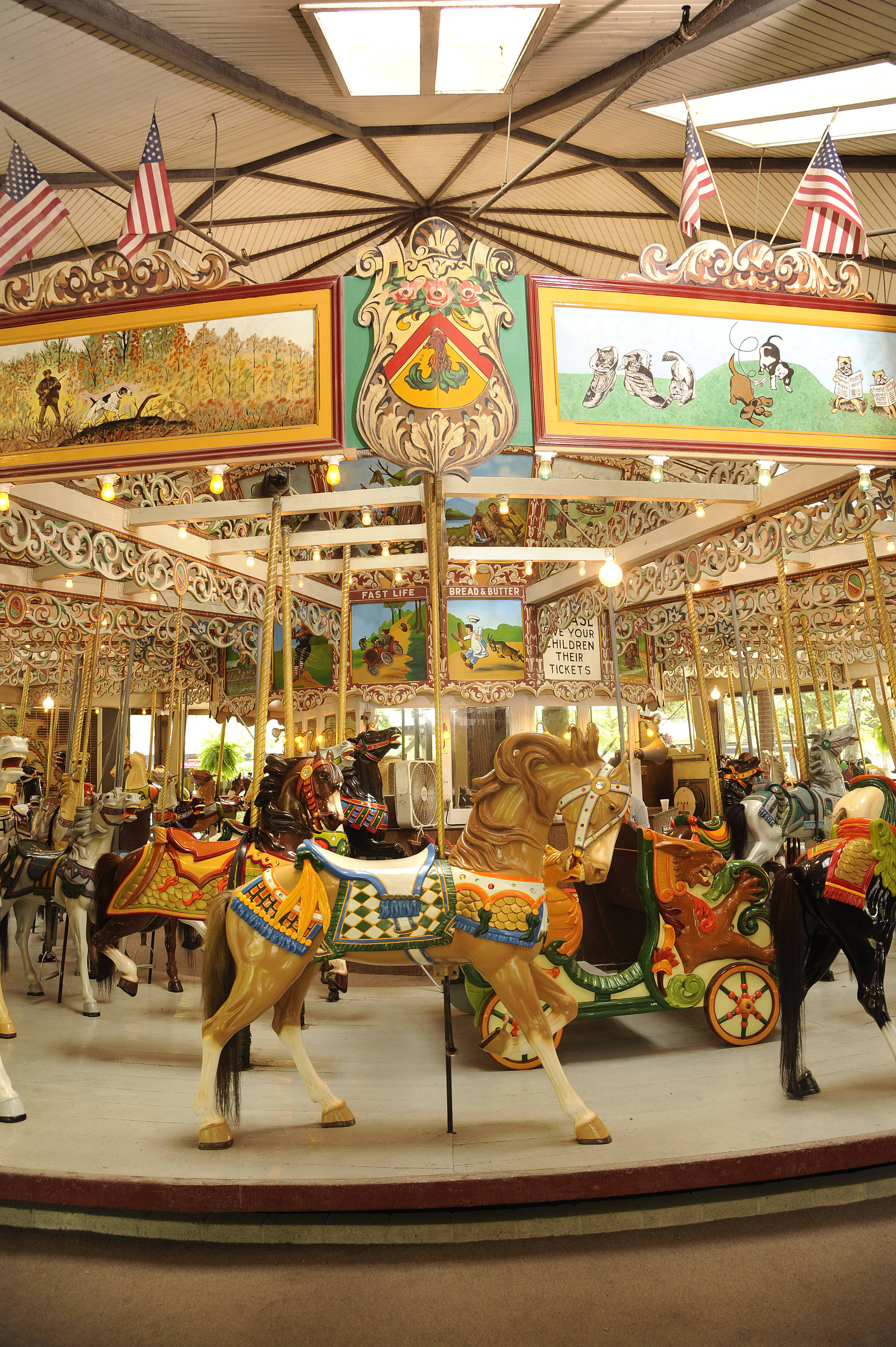 0f653e41bf62f411fd4b_e95ad3669807a9760697_Knoebels-GrandCarousel2-2.jpg
