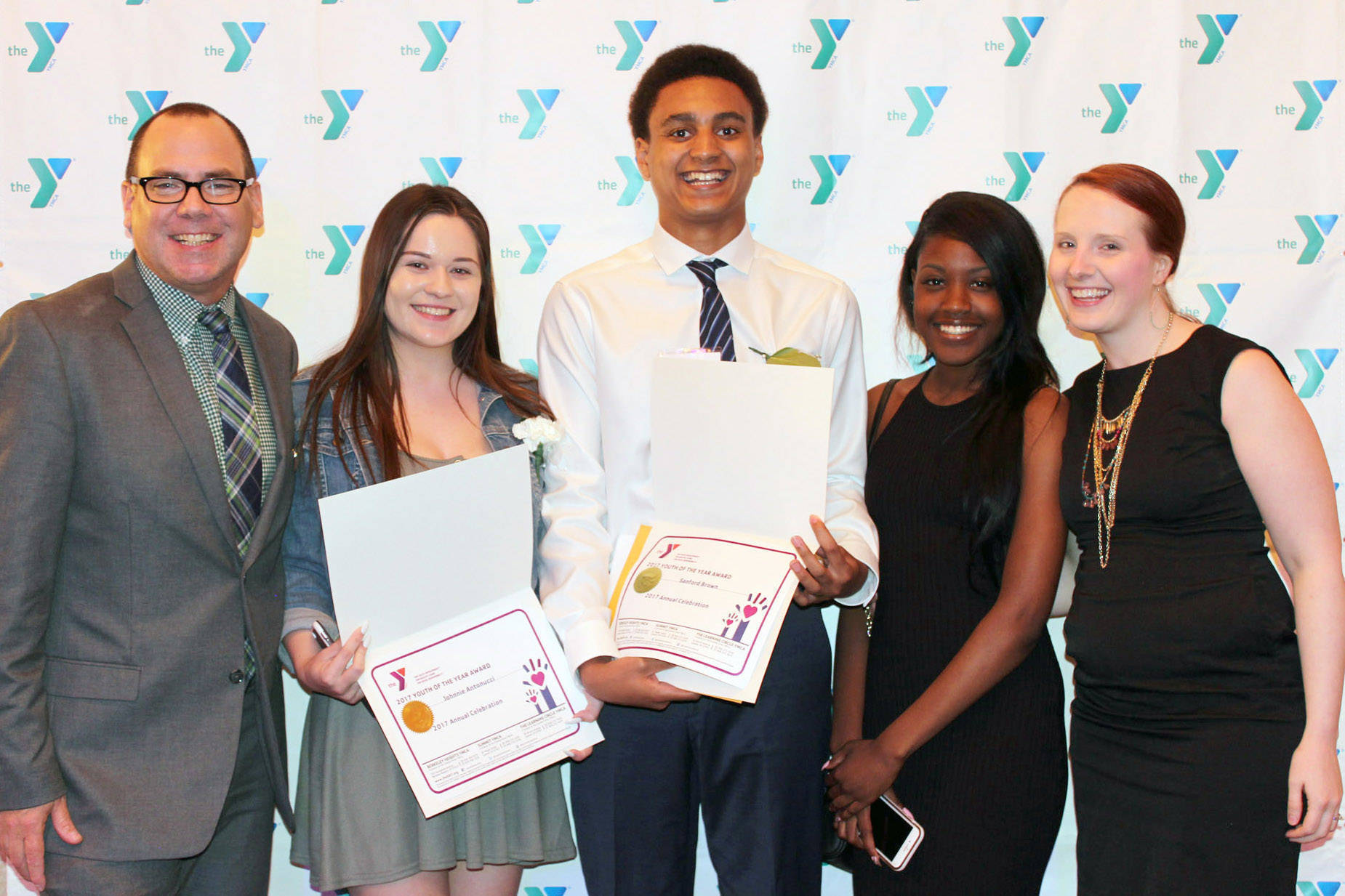 102fd0c1630e5ab1b1ce_fb8eafd51ccff124906a_Achievers_Scholarships.jpg
