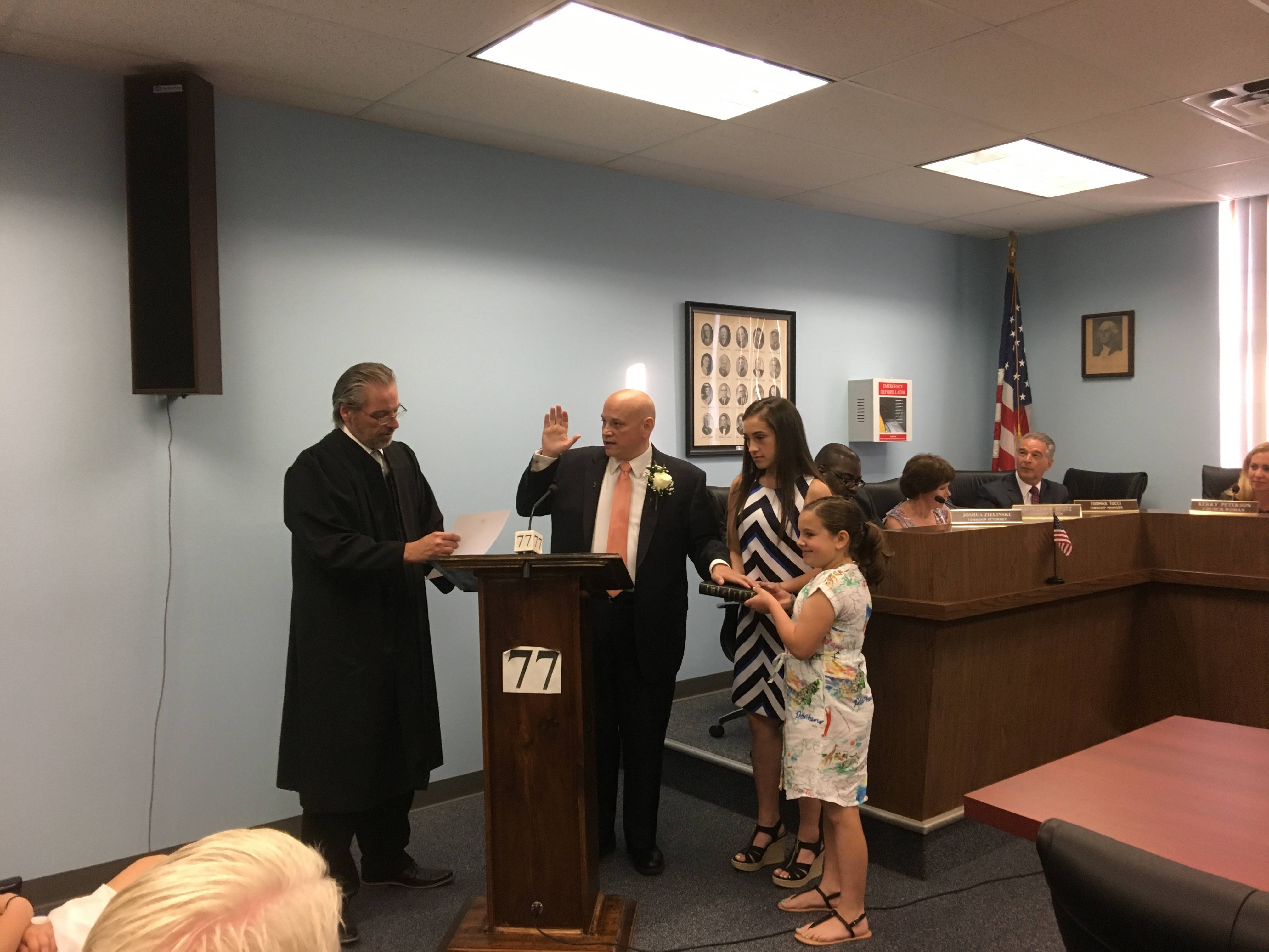 Cicala and Vargo Sworn in as Mayor and Deputy Mayor of Cedar Grove