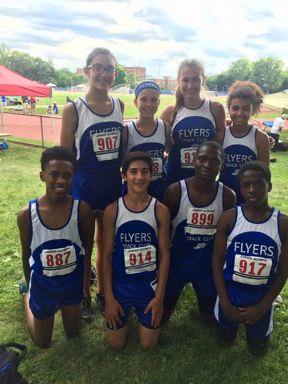 1122db391e242a87928d_Relay_Team.jpg