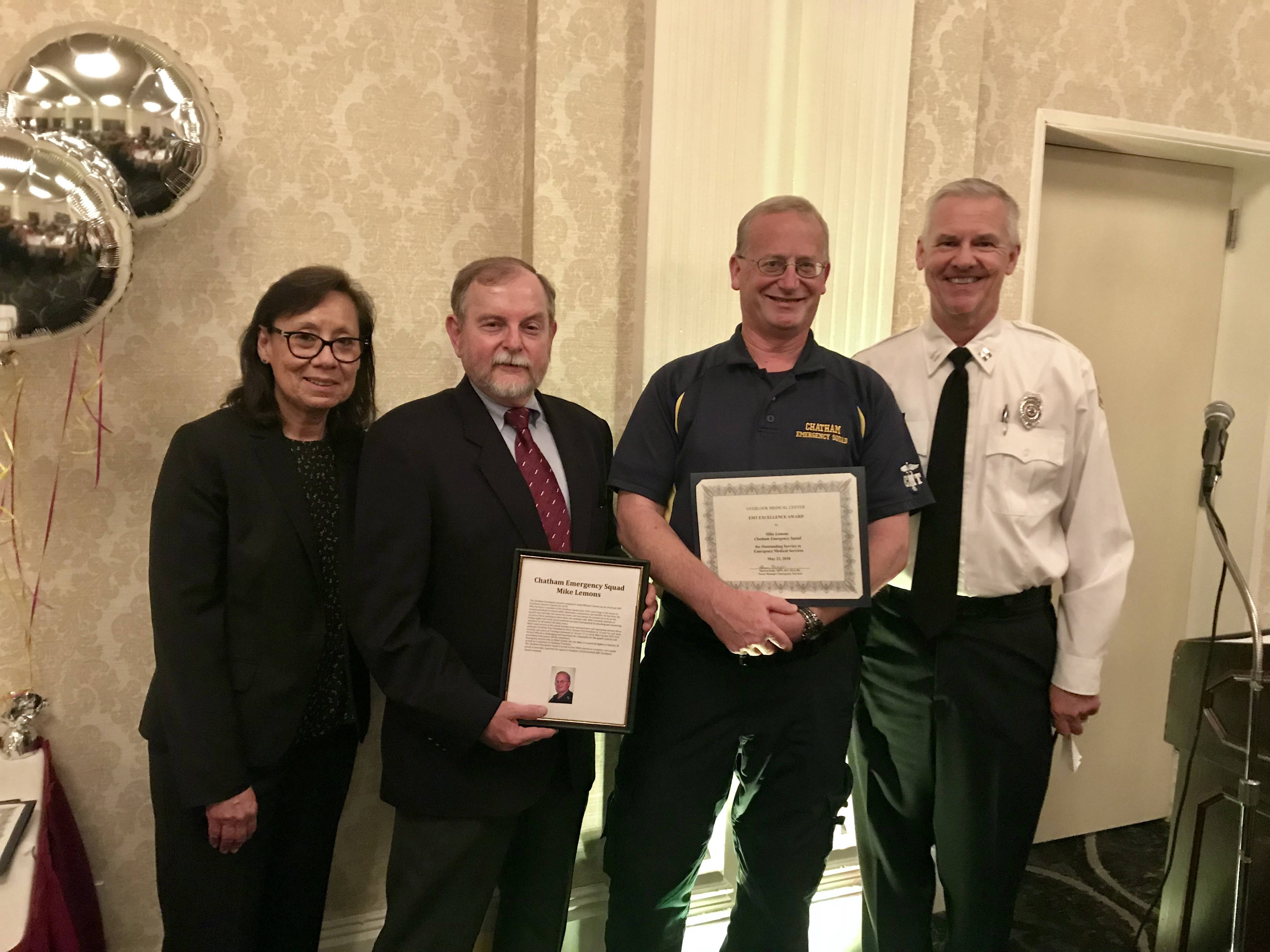 11819abed7dc5b898aa2_EMT_Award_dinner_2.jpg