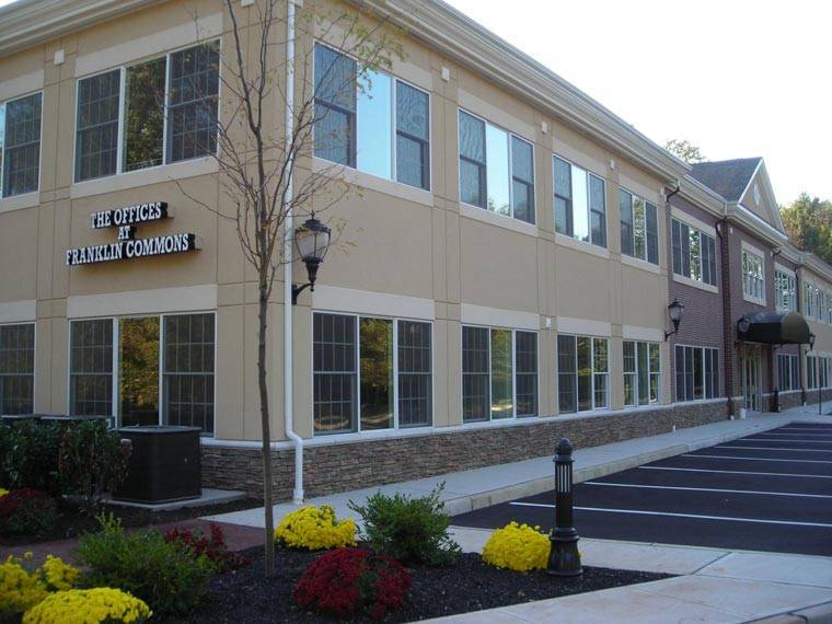145390e7491e24f4941f_FranklinFamilyEyecare-bldg-760x570_2.jpg