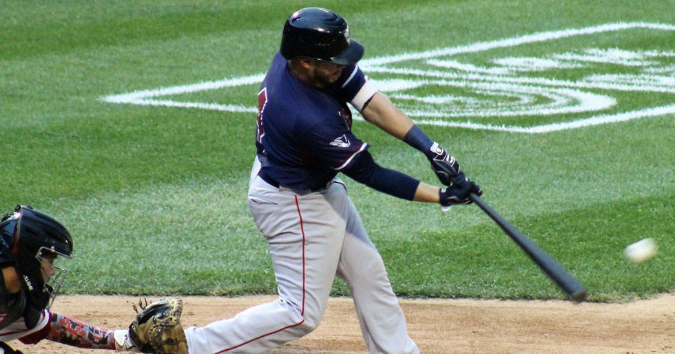 14721e427c587df7ab76_sompixpatsyovangonzalezswinging.jpg