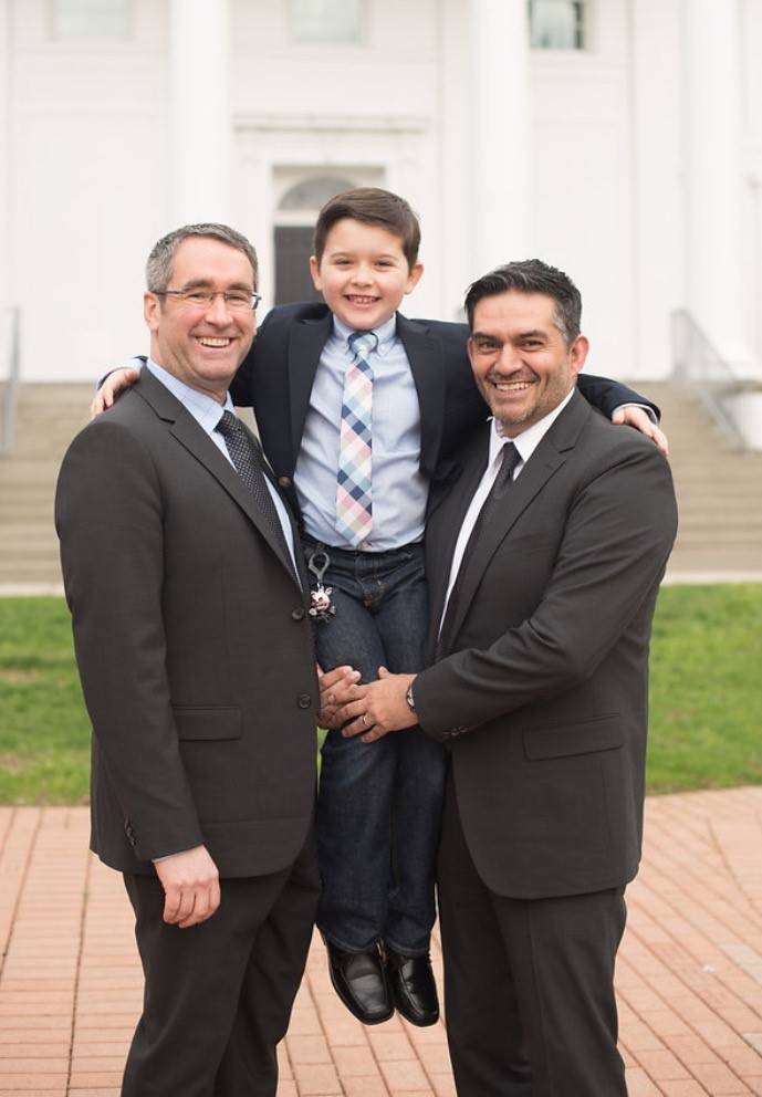 164900cbf127656b92c5_Merlo__patient___David__husband___and_Gael.jpg