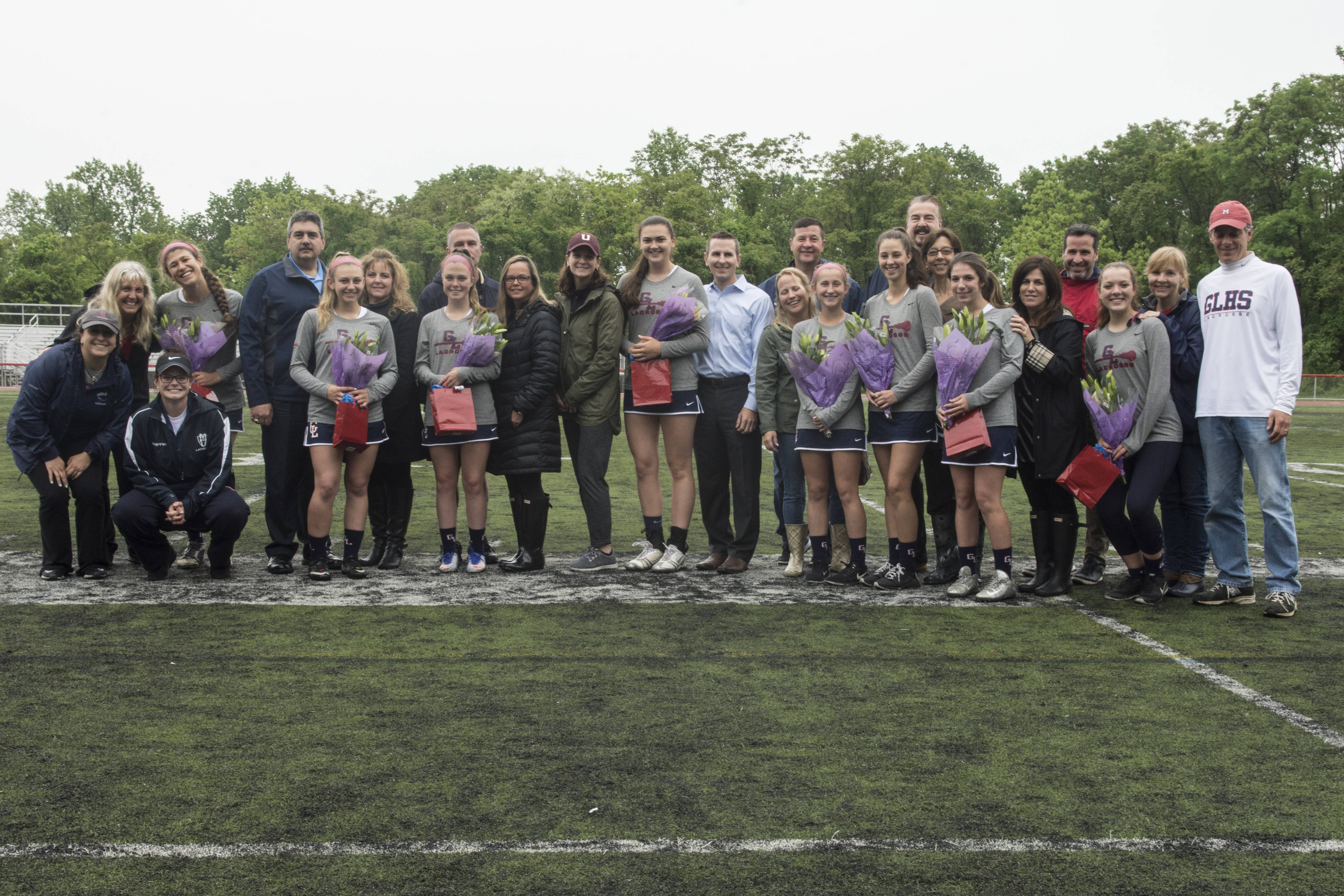 1683435cc157a8213dbc_GL_Seniorday_Photo_14.jpg