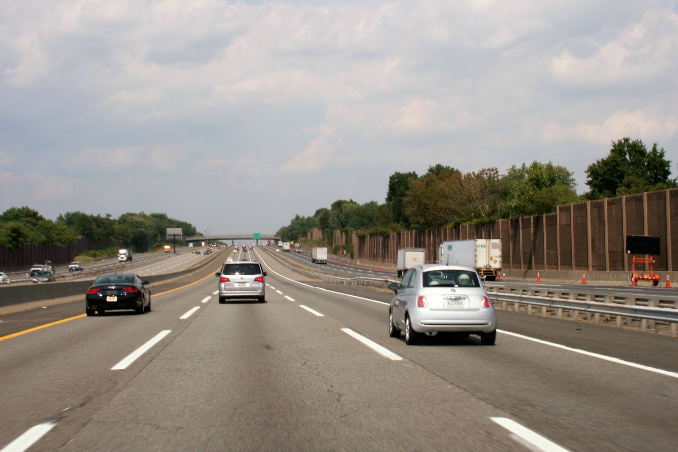 17779fc94d51588e0f18_Fiat_500_On_The_NJ_Turnpike.jpg