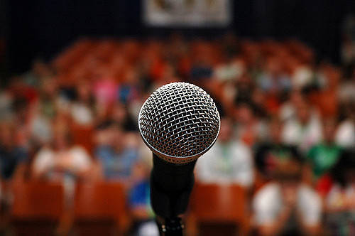 17cd3fc790c19ba6a26d_microphone.jpg