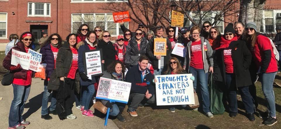 192d6974be0bf7aacd8f_Moms_Demand_Action_Group_Shot.jpg