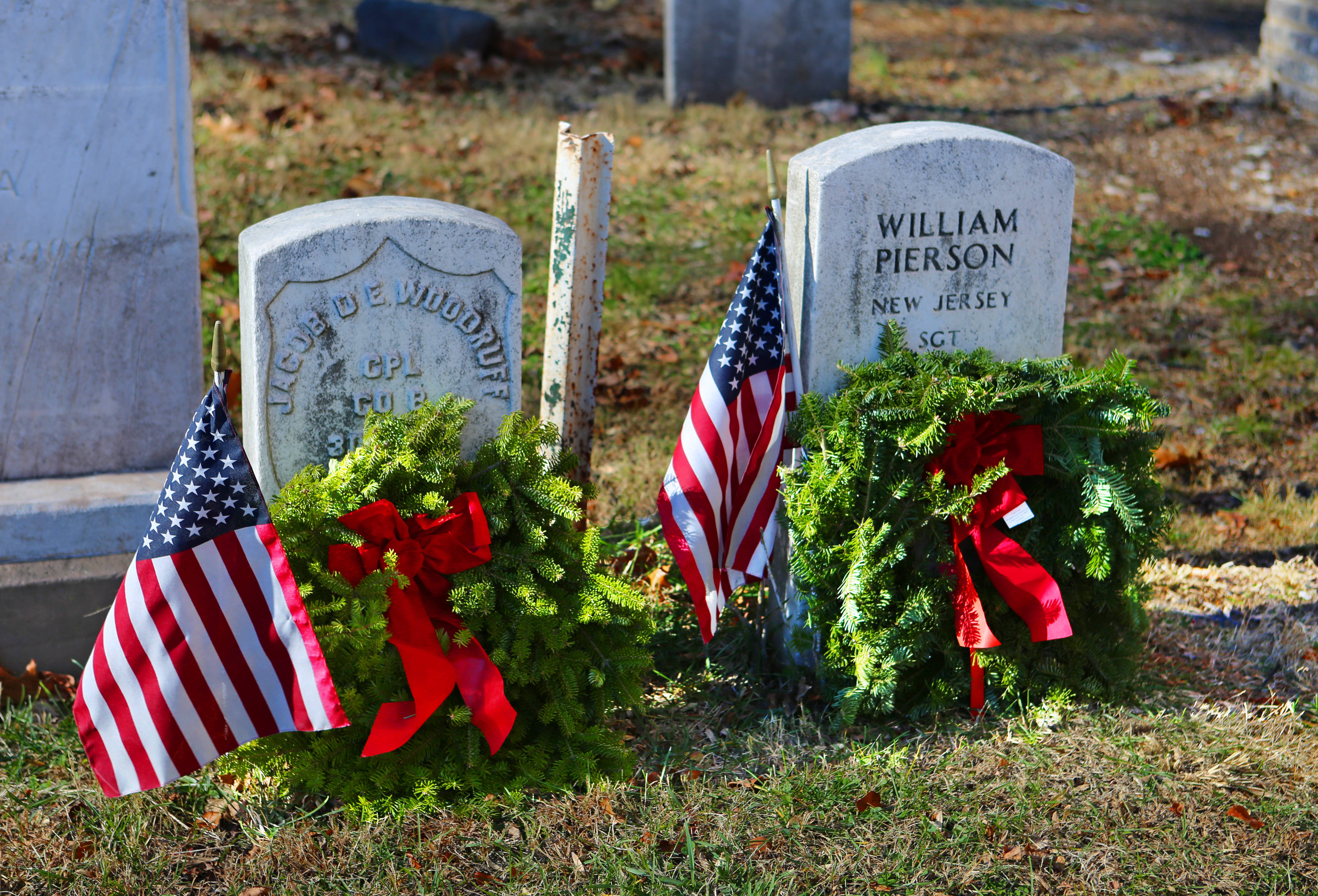 192fa67119e1a9f28bbb_WREATHS_ACROSS_AMERICA_-_ELIZABETH_-_DEC37.jpg