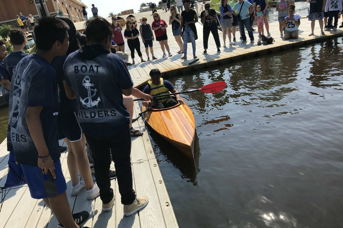 1a20e50795a07ffa8ad7_1boat.jpg