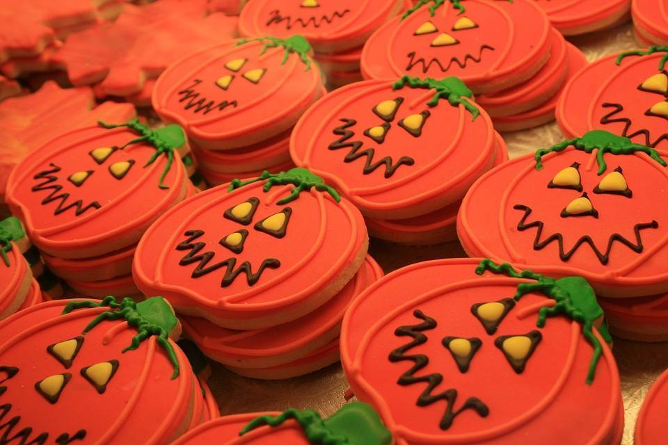 Halloween Cookie Decorating | TAPinto