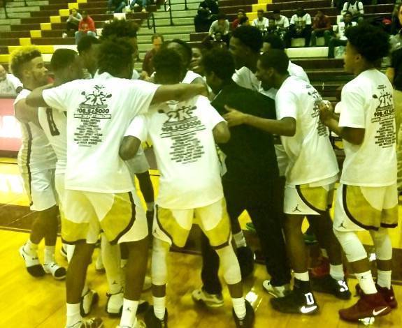 1b9fa3286963cbbdf04d_2977dc88d385fc22269a_UHS_Boys_Basketball_Team.jpg