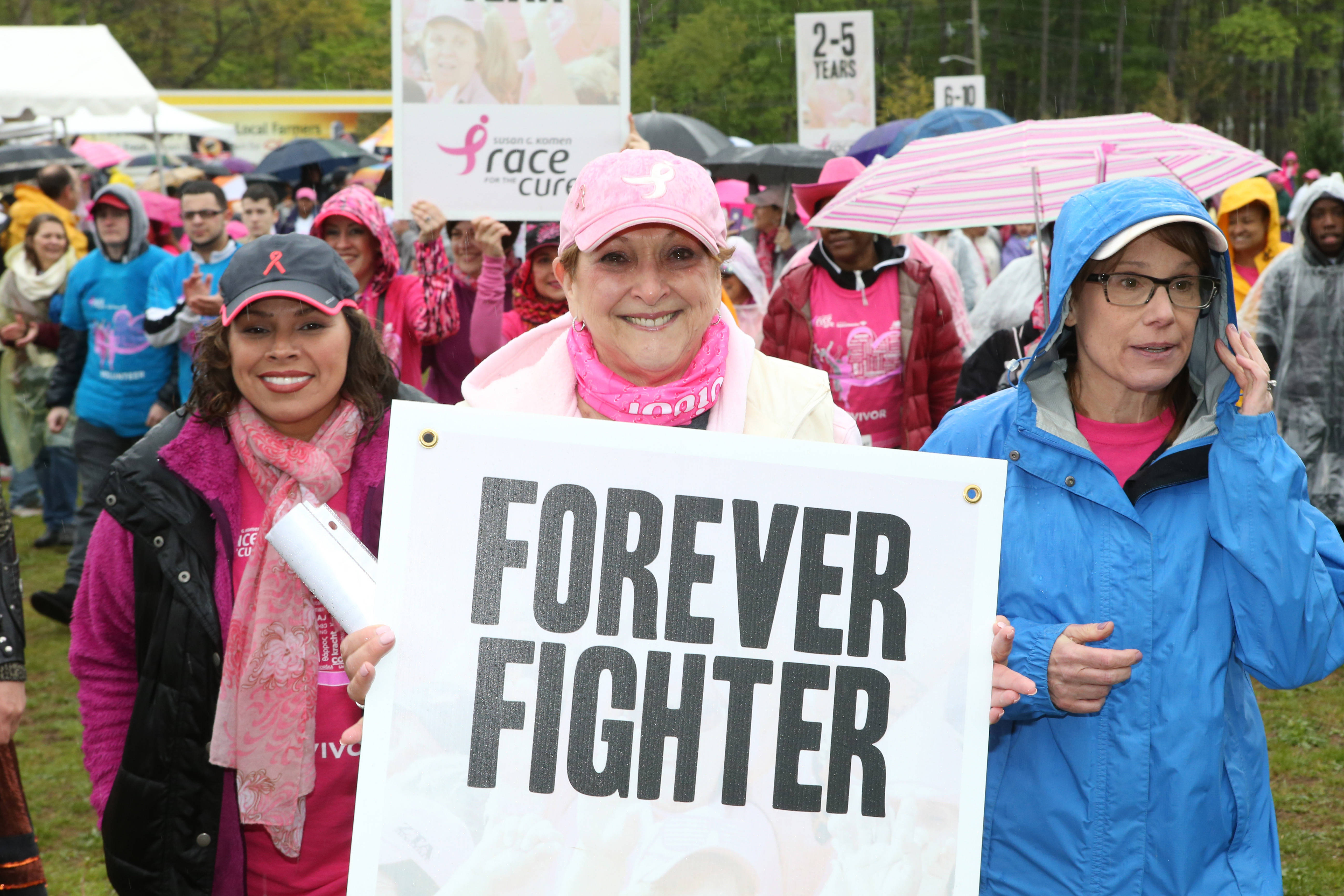 1c2e177e56260bd4be6a_46fdbea9d6a4046a3afd_ef8ca47bf40a5fd837a7_ES-2016Race-SurvivorProcession.jpg