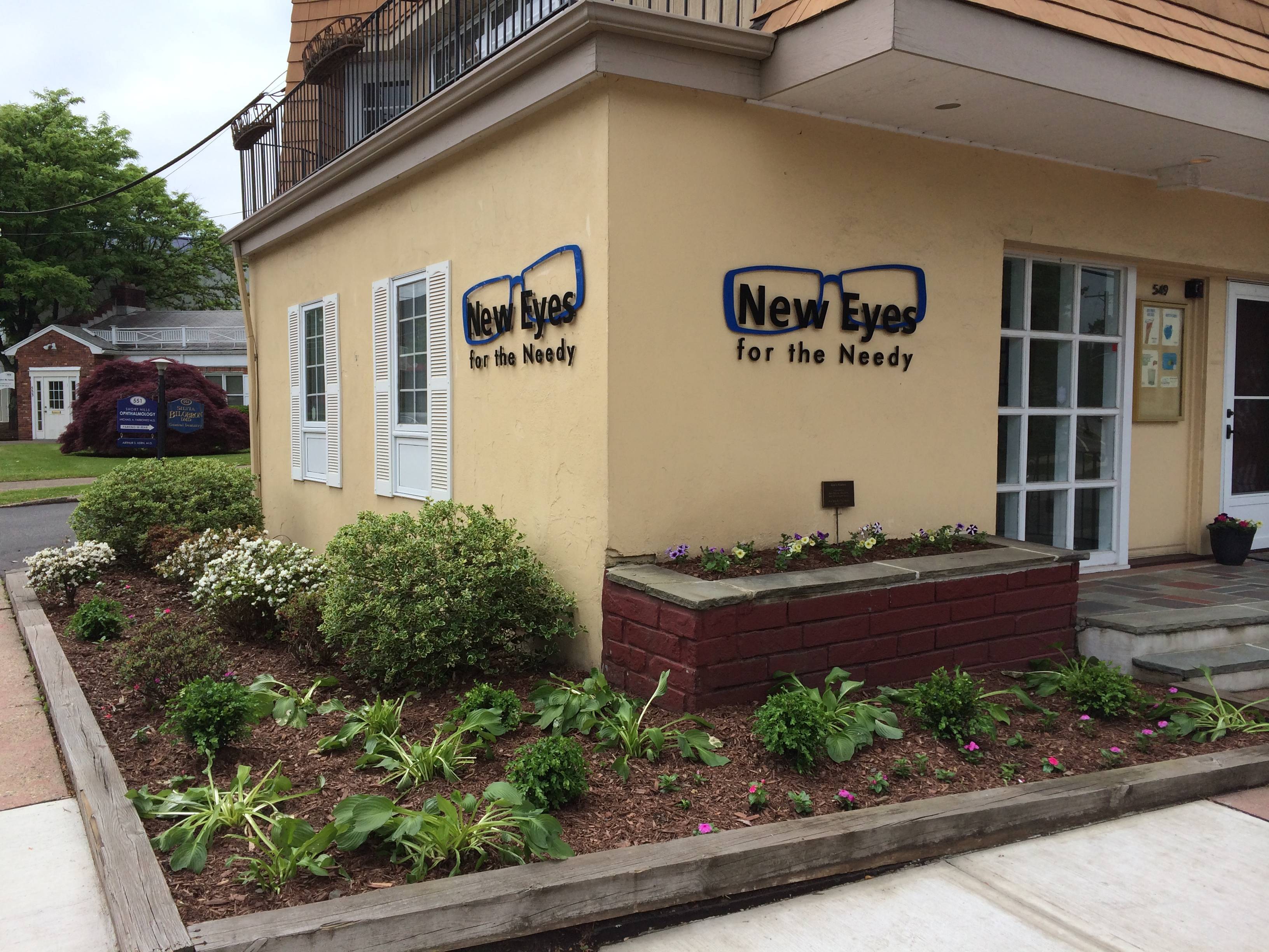 1c46299ba6ecdb84b57a_landscaping.jpg