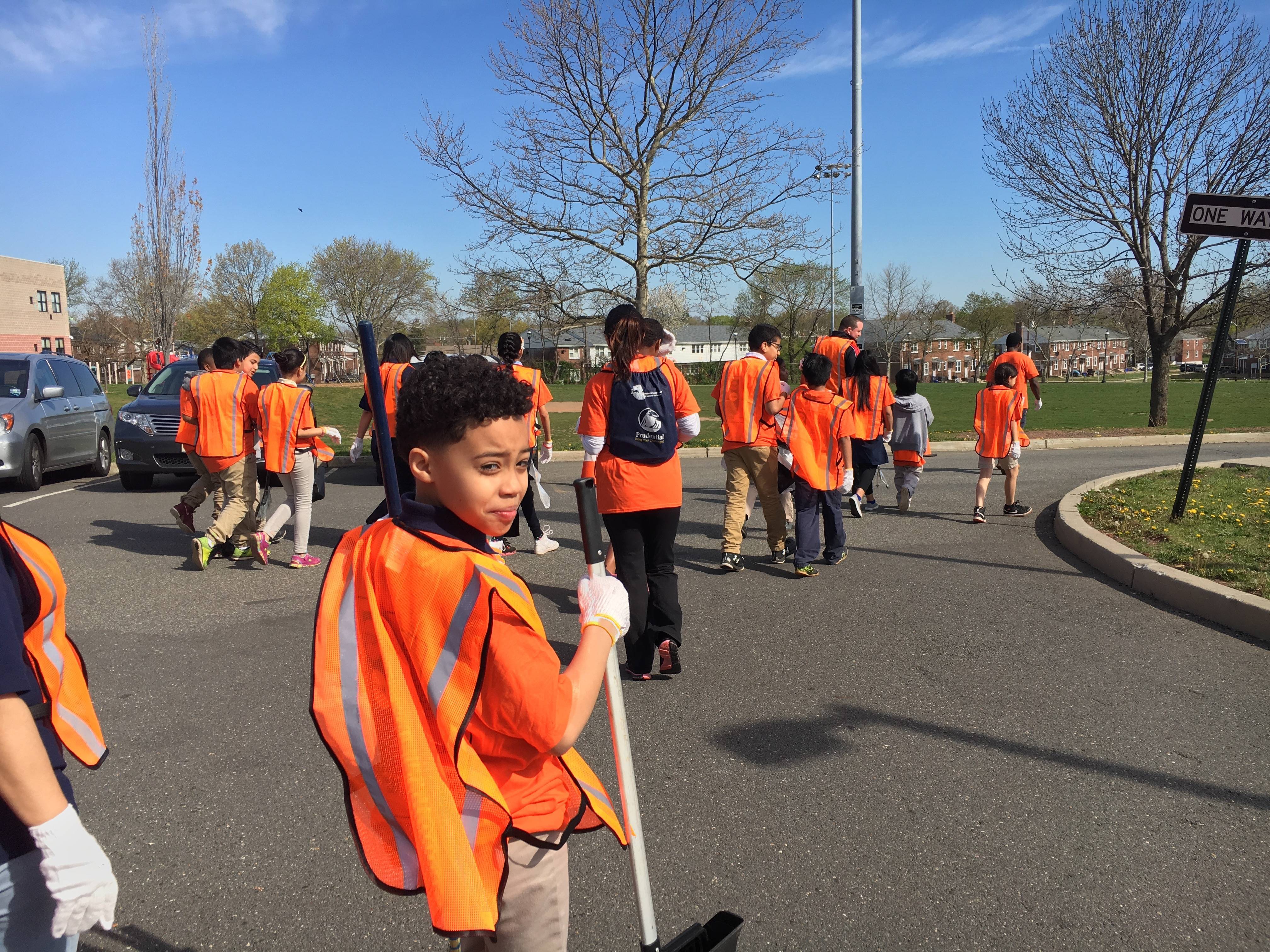 1f089a2c6e05782622a6_urban_cleanup_week.jpg