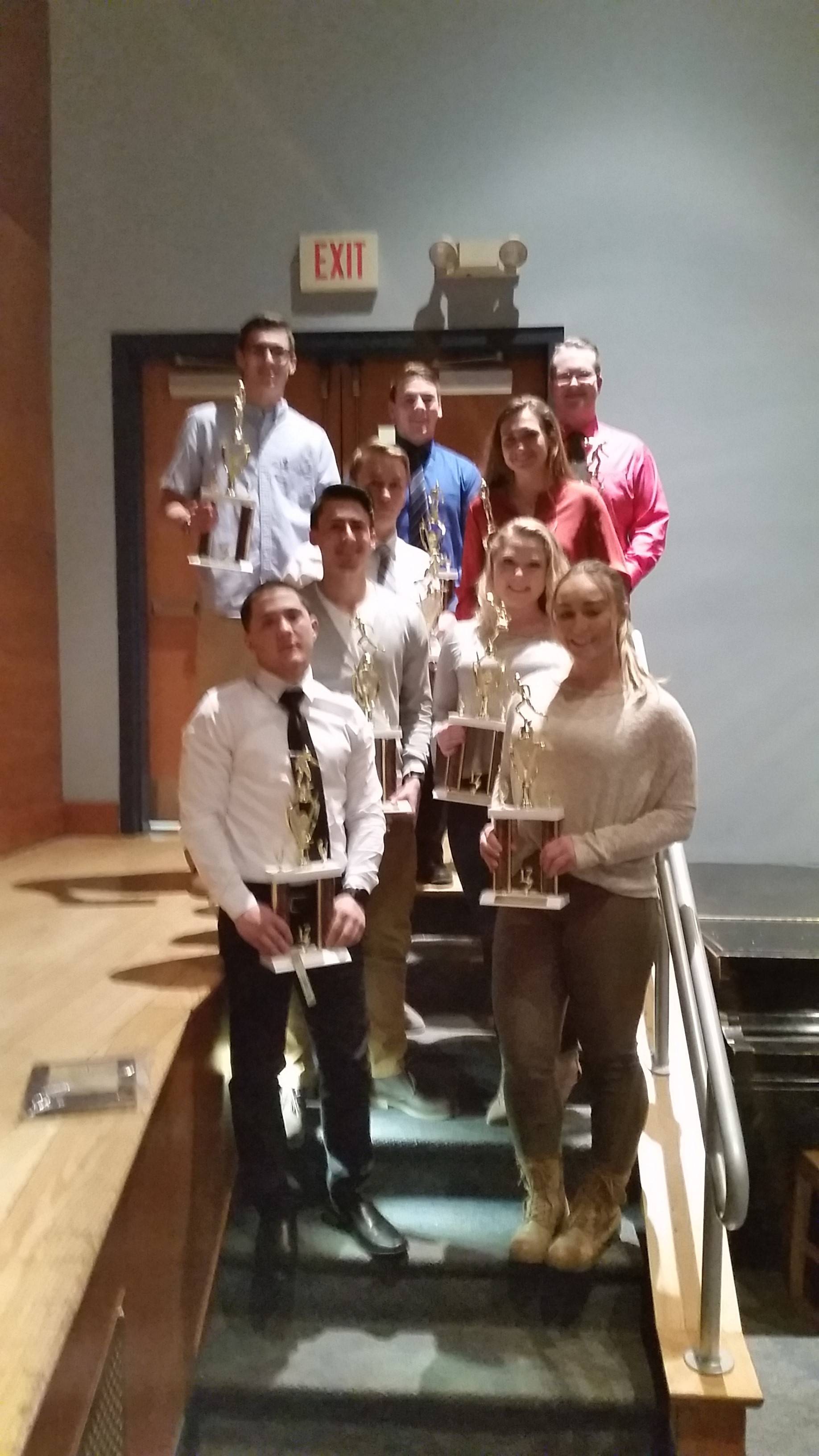 20f1e49c6e10c3126830_289e911819ef9e8bee6d_Winter_Athletic_MVPs__2017_.jpg