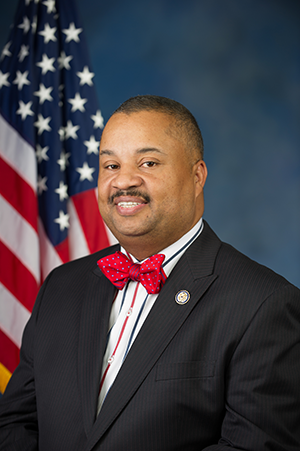 215c8b0e93053644e6e3_donald_payne.jpg