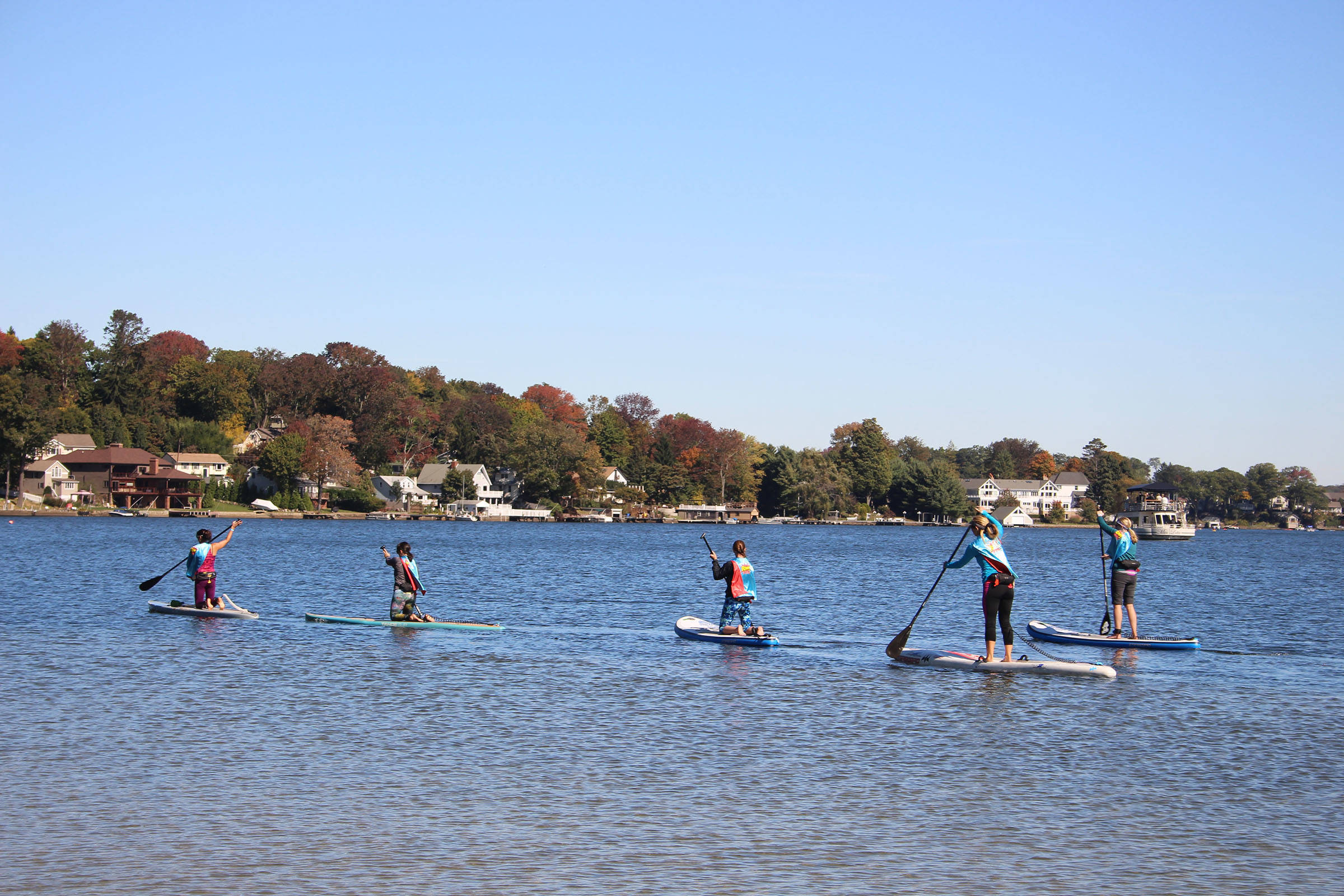 2222877ebaa21f7209a6_e46d8c1ec45038fb8c78_LHF_Lake_Loop_2015_Paddling_Board_Participants.jpg