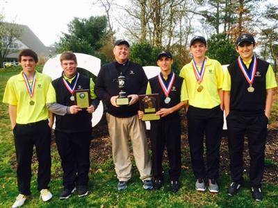 257956d664d0f755877c_golf_team.jpg