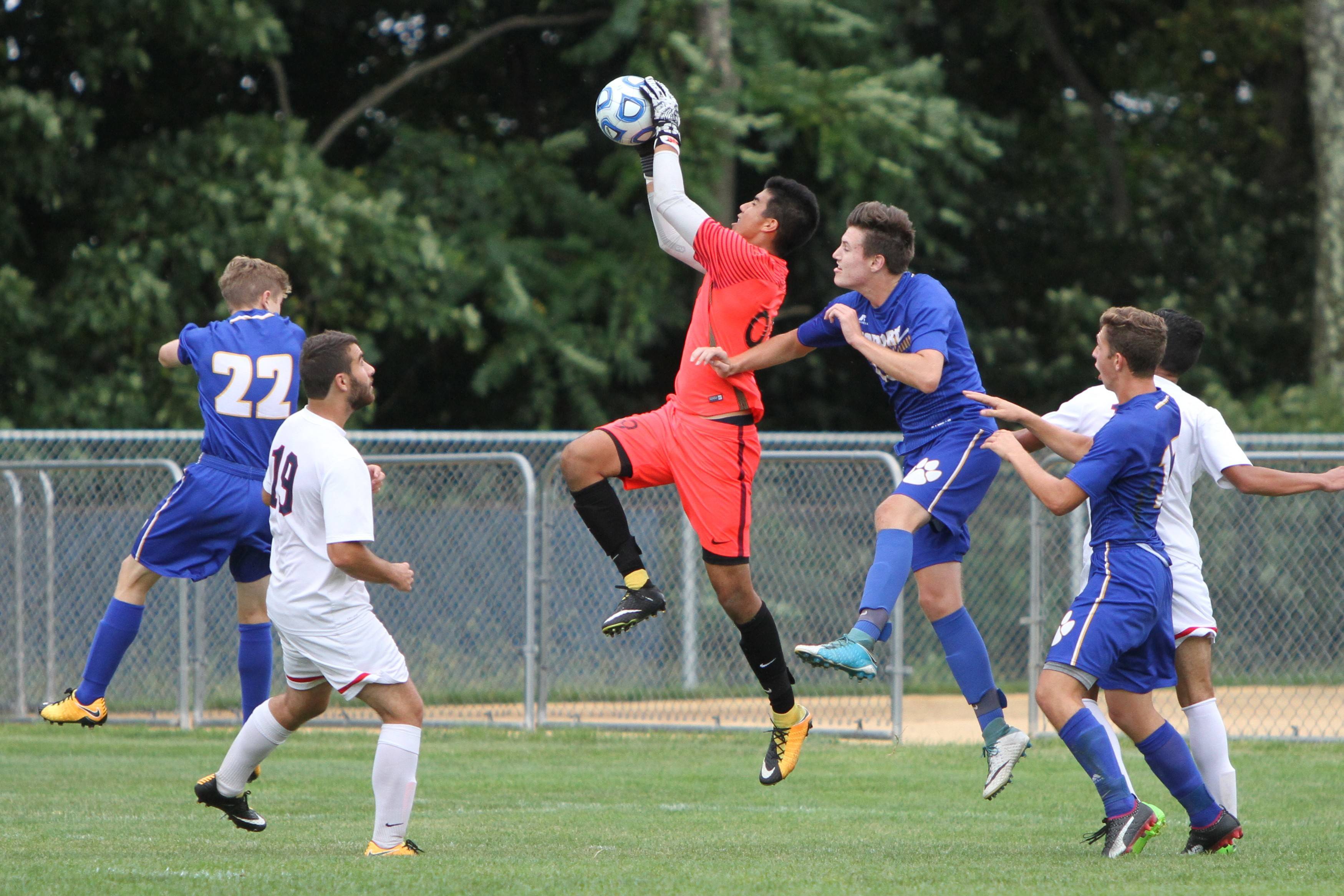280c6a2ab426eaca09e5_GL_Varsity_09-19-2017_338.jpg