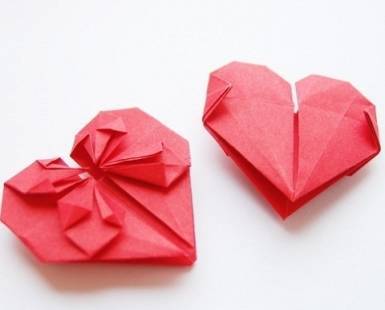 2959359b57a90ec5624b_origami_hearts.jpg