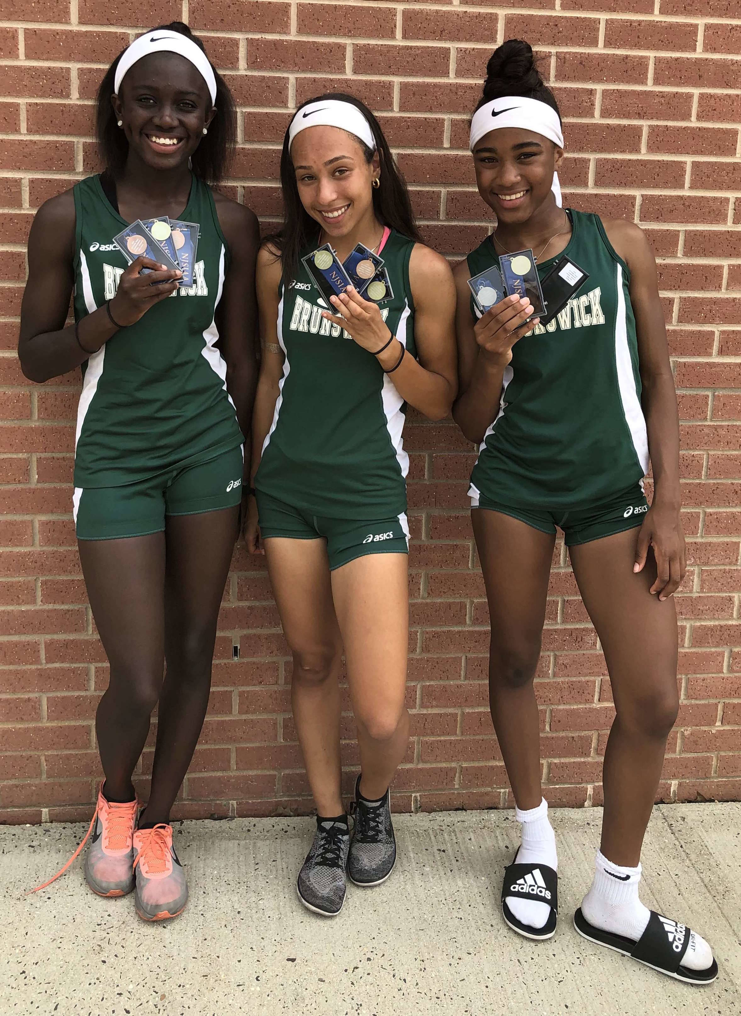 2c588e42a2d2df05e12d__EBHS_Girls_Track_1.jpg