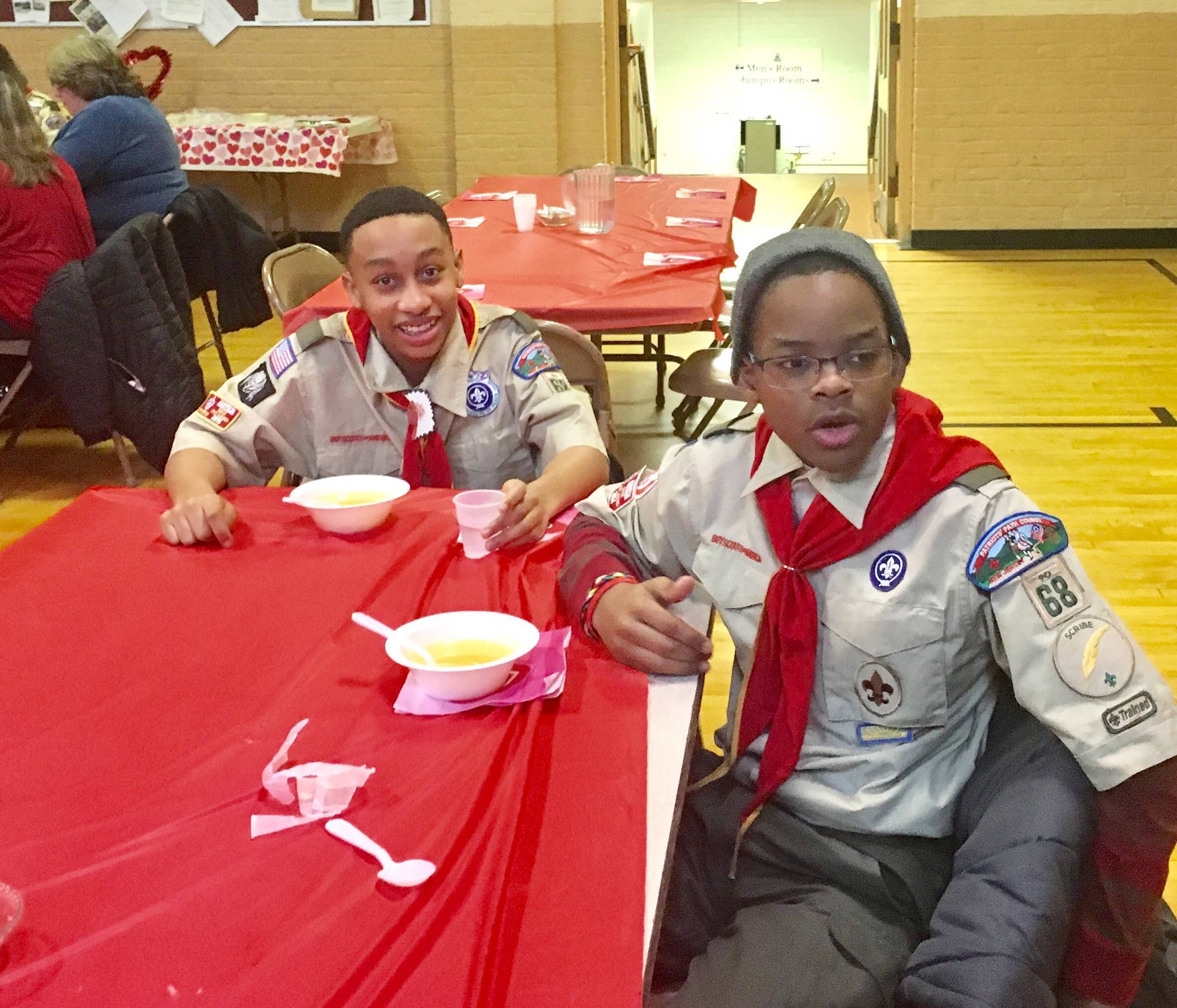 3017f0b669b51a58e590_16ce7c43e834210dc727_scout_sunday_2017_5.jpg