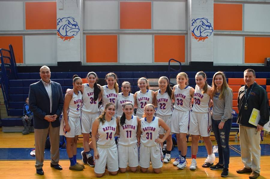 31cd07d0090c9ea0355b_23Team.jpg