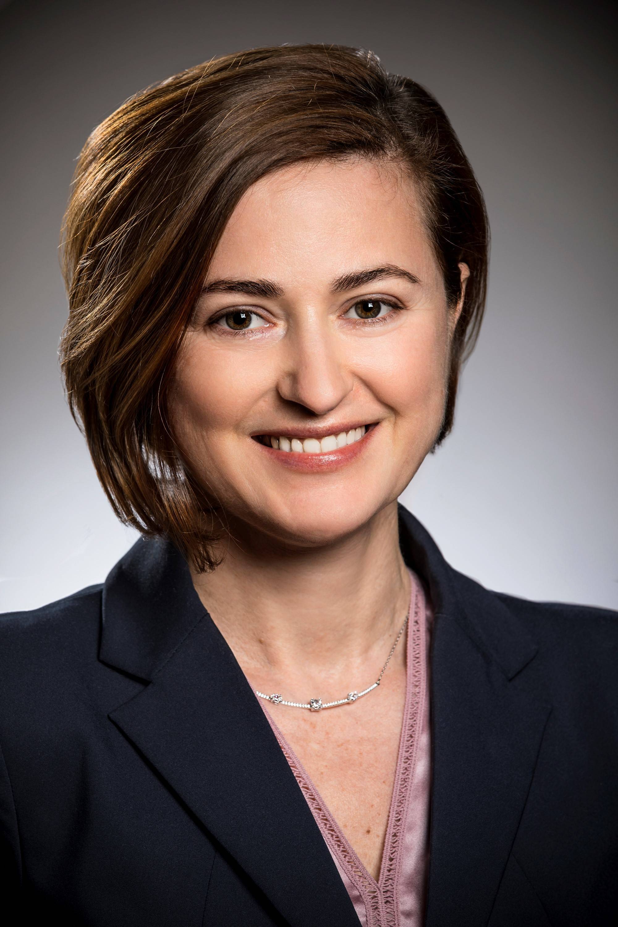 32e321b8ea7b90c78053_Dr._Angela_Alistar_2017.jpg