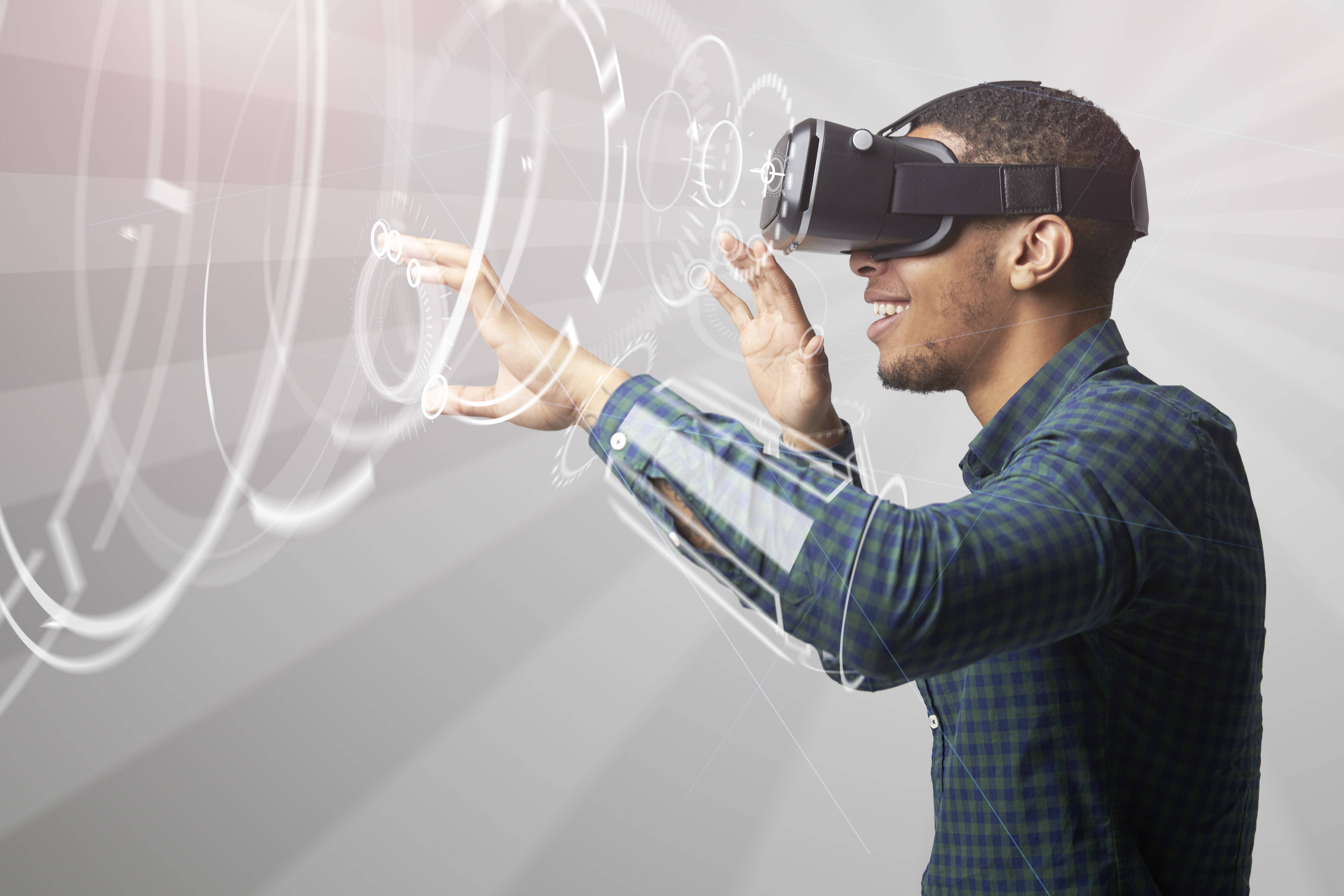 33ae11918c48f4aa104b_VirtualReality.jpg